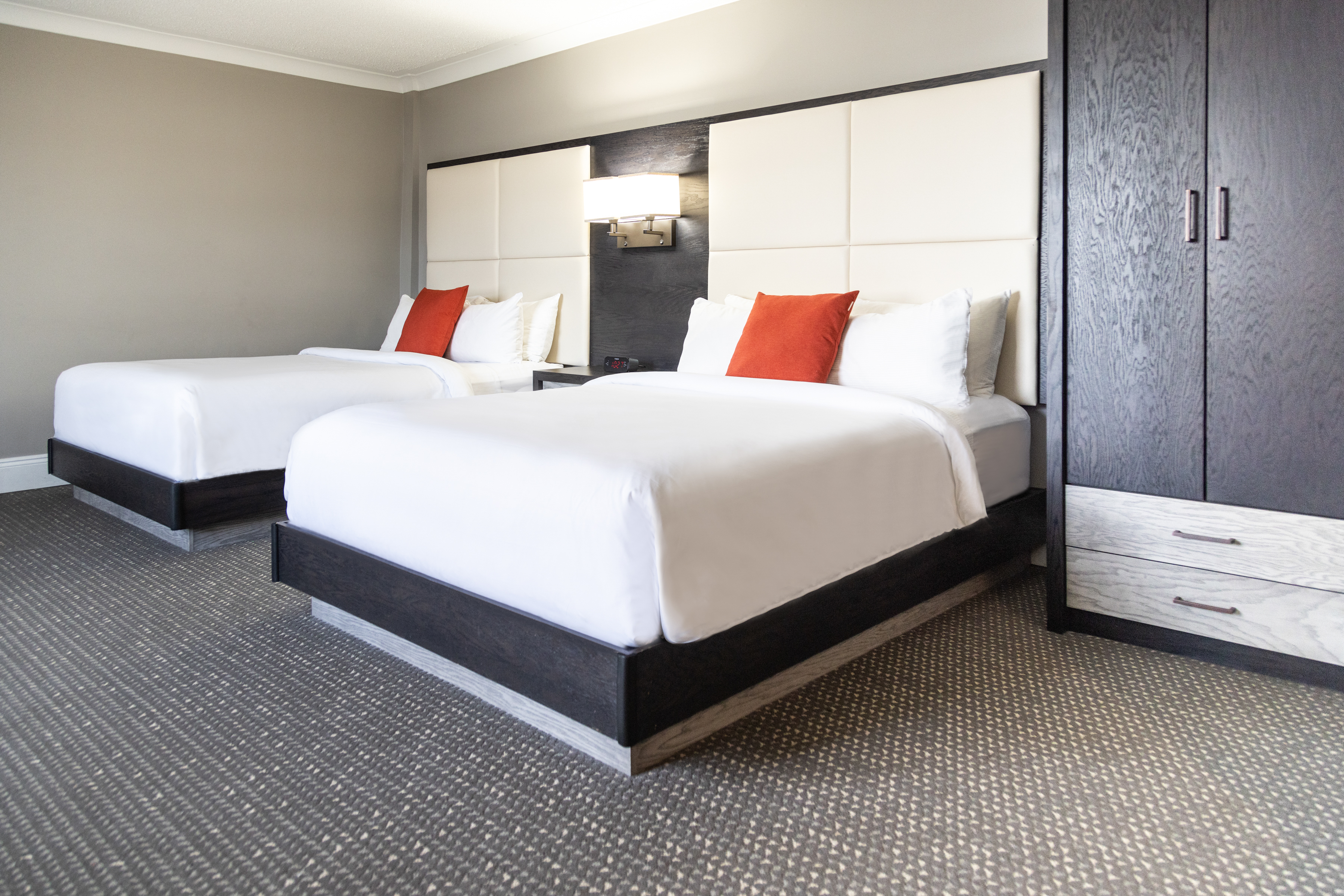 Double Two Queen Beds Premium