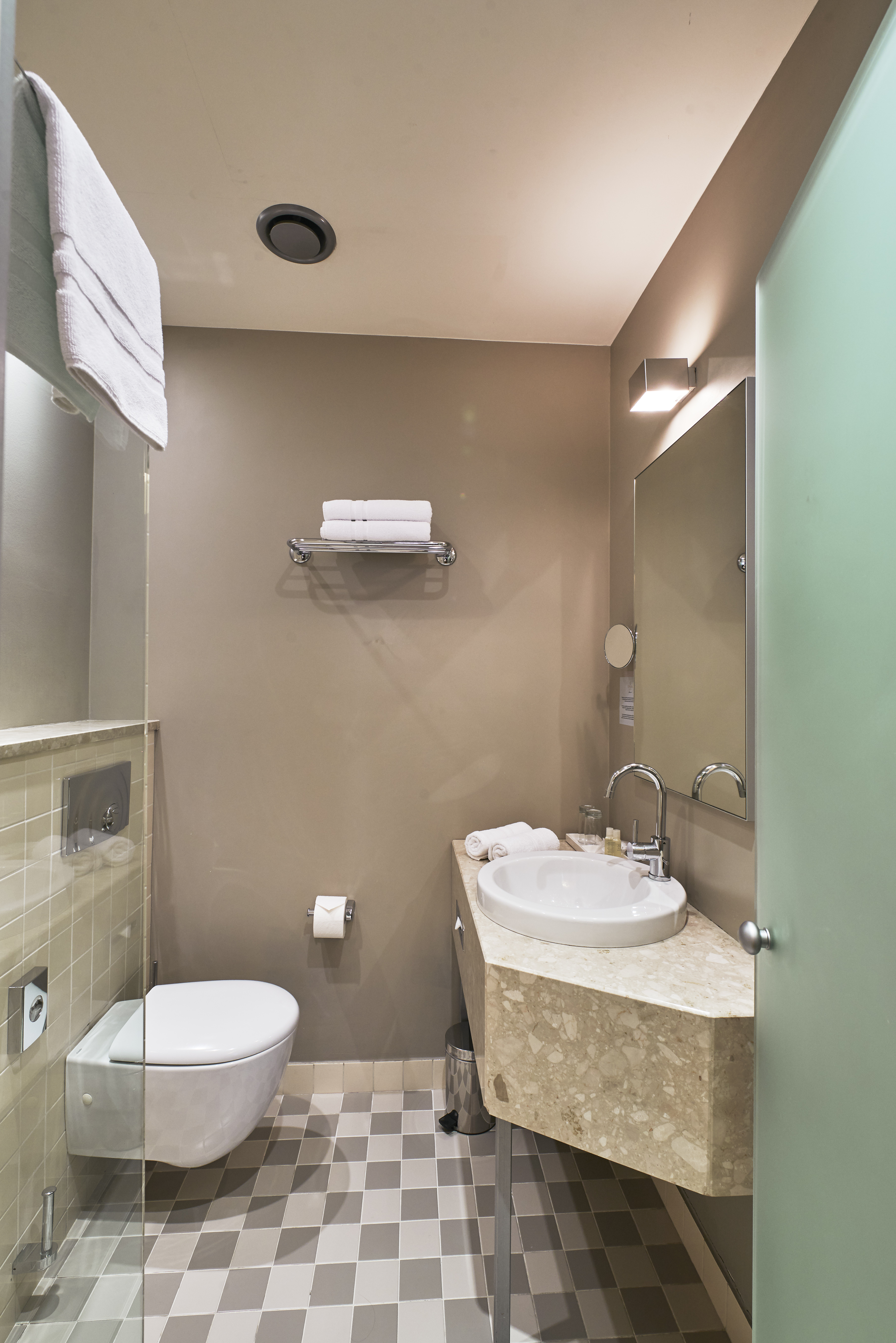 Double or Twin Standard