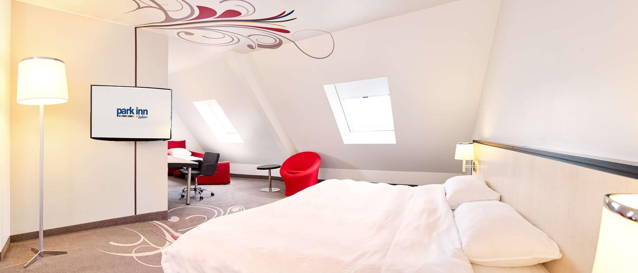 Junior Suite King Size Bed