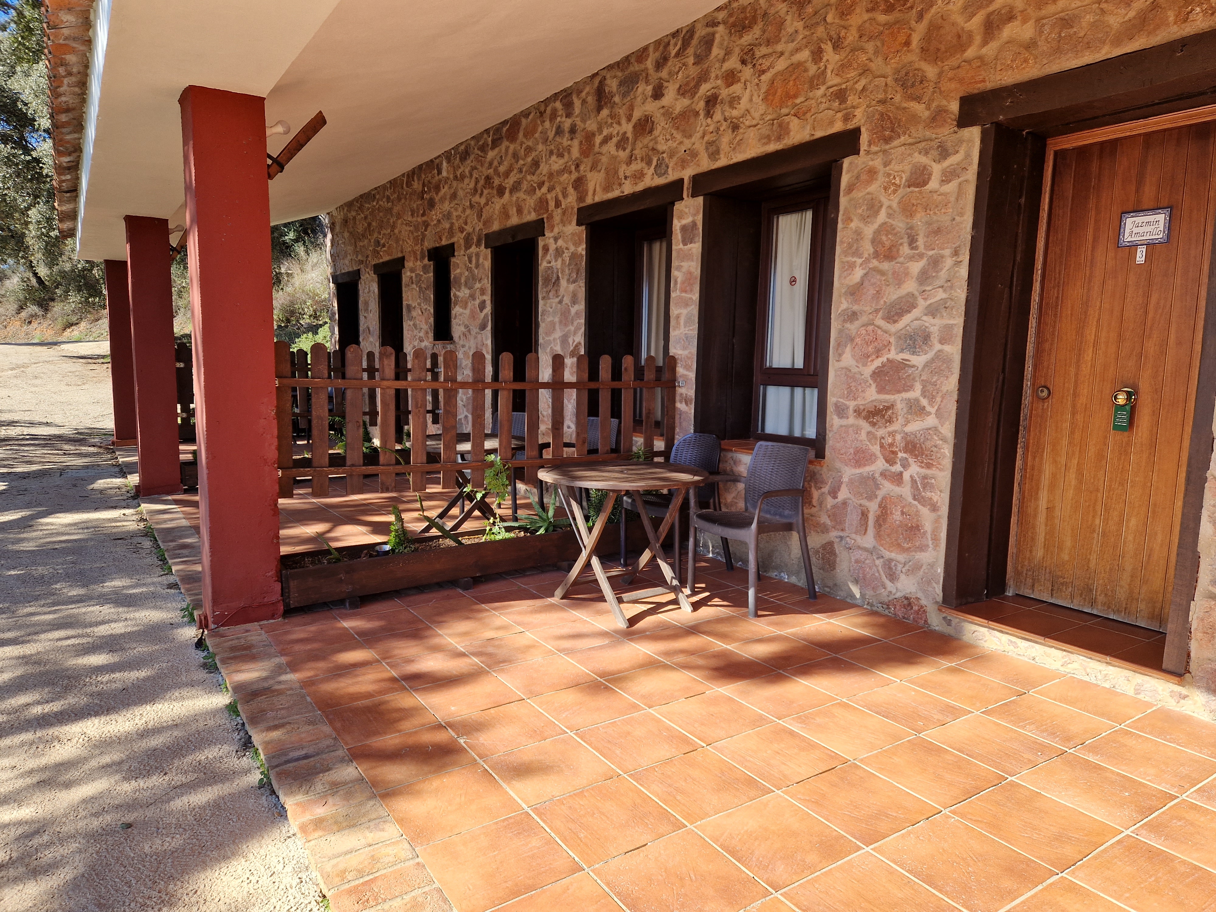 Double or Twin with Double Bed