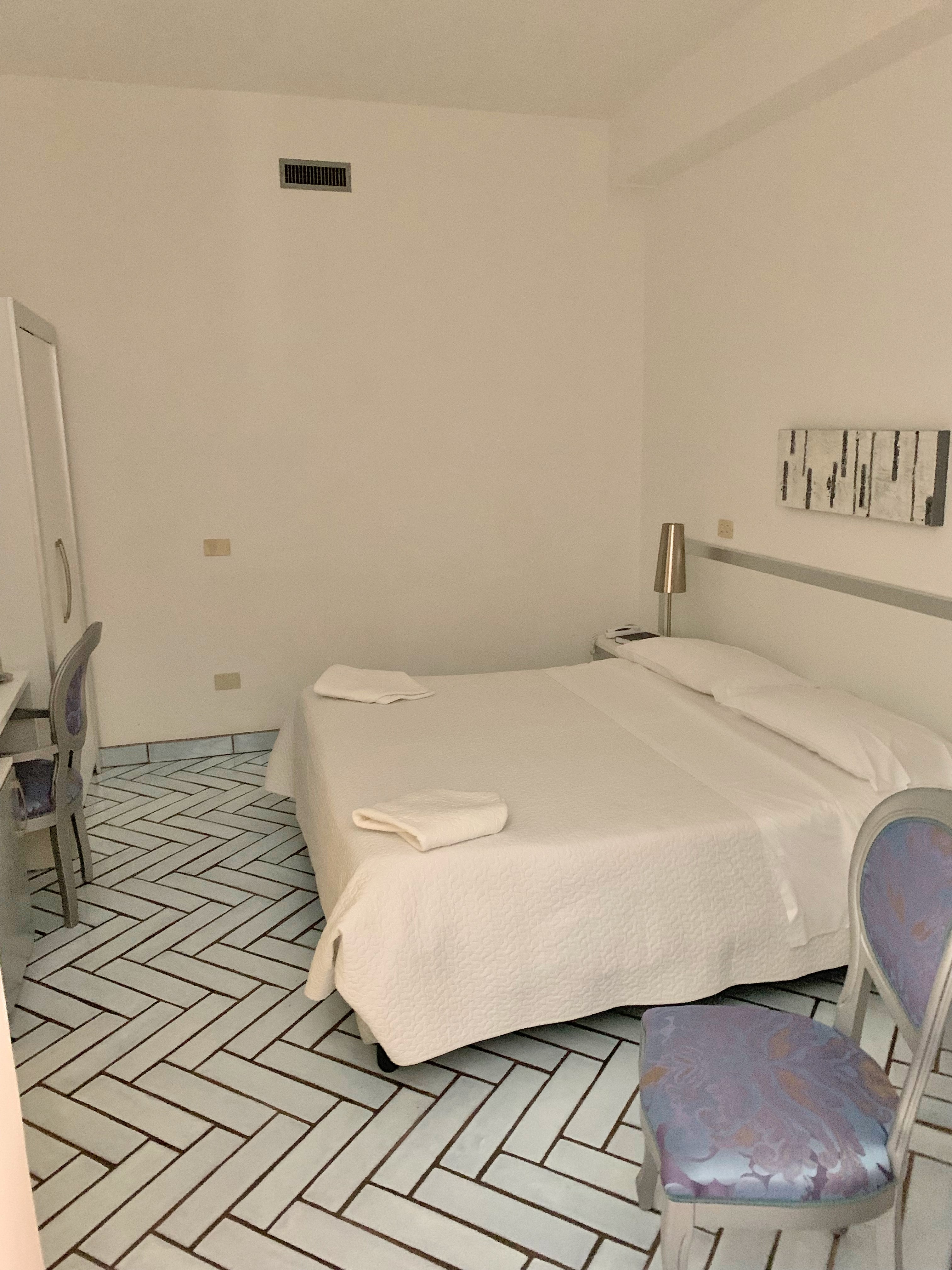 Double or Twin Standard