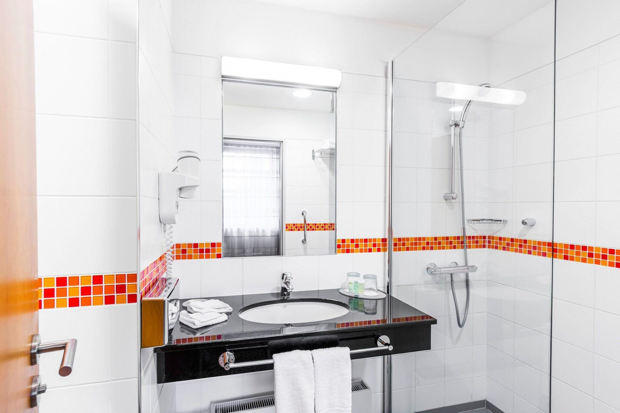 Junior Suite King Bed One Bedroom 