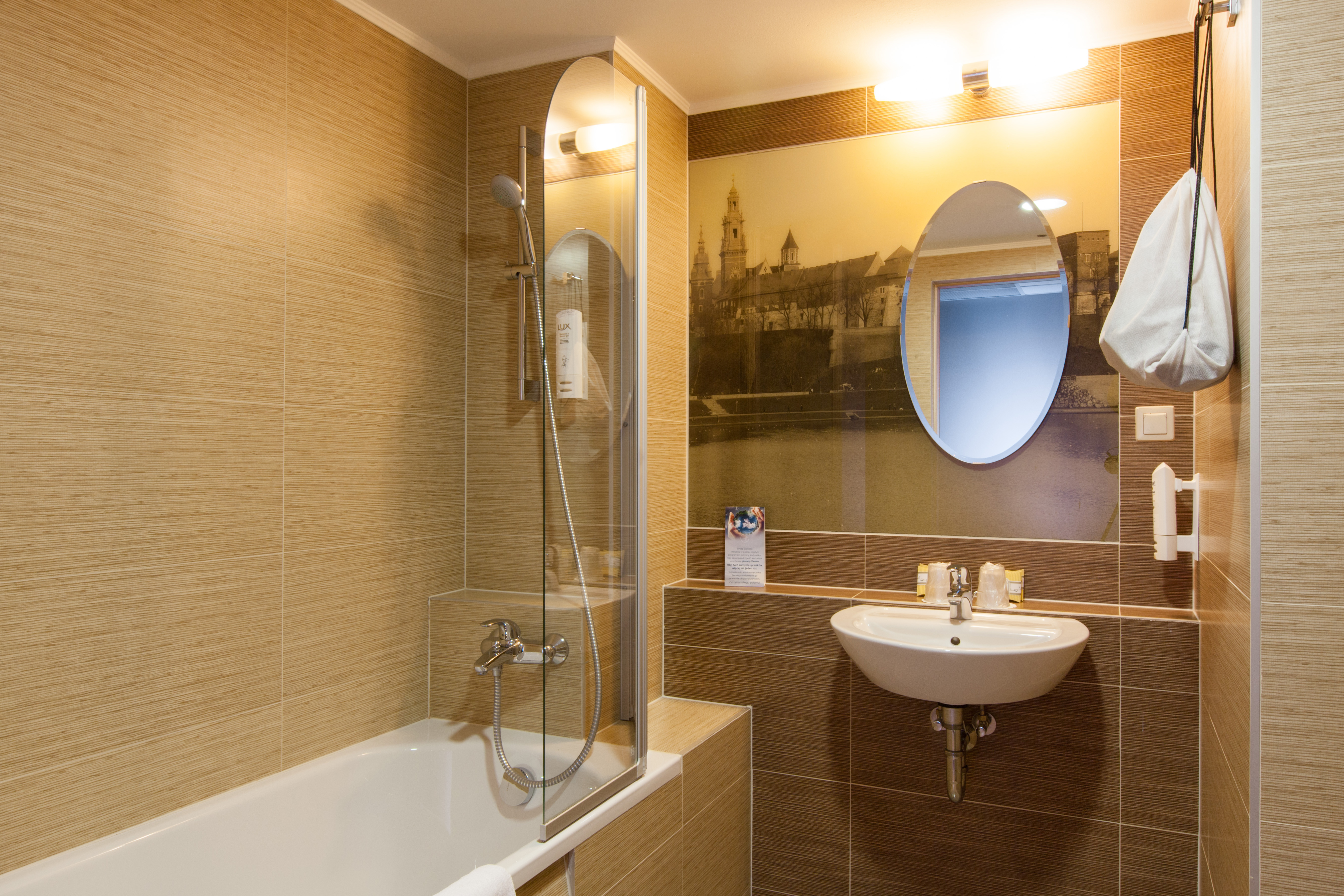 Double Single Business