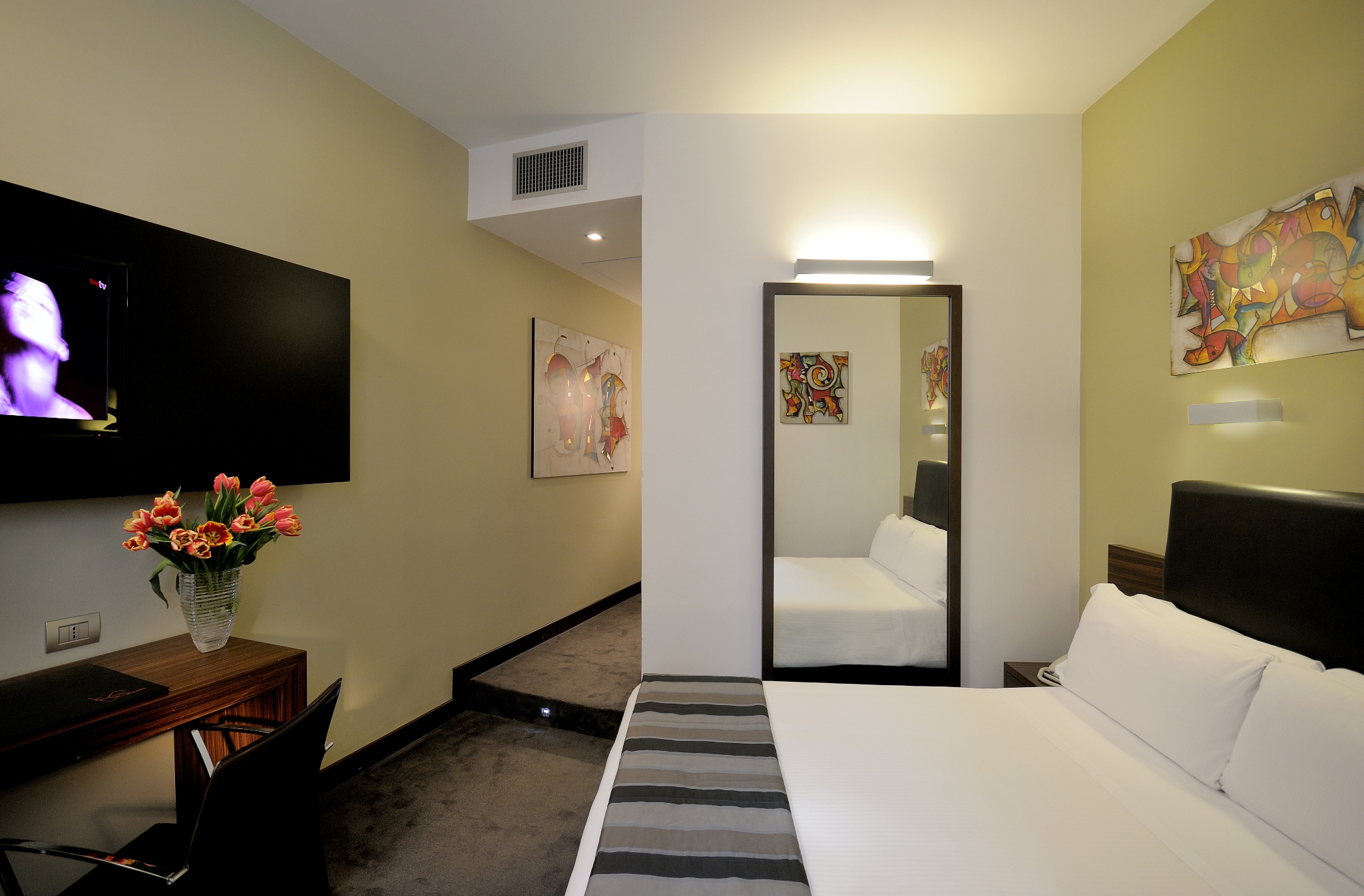 Double or Twin Standard