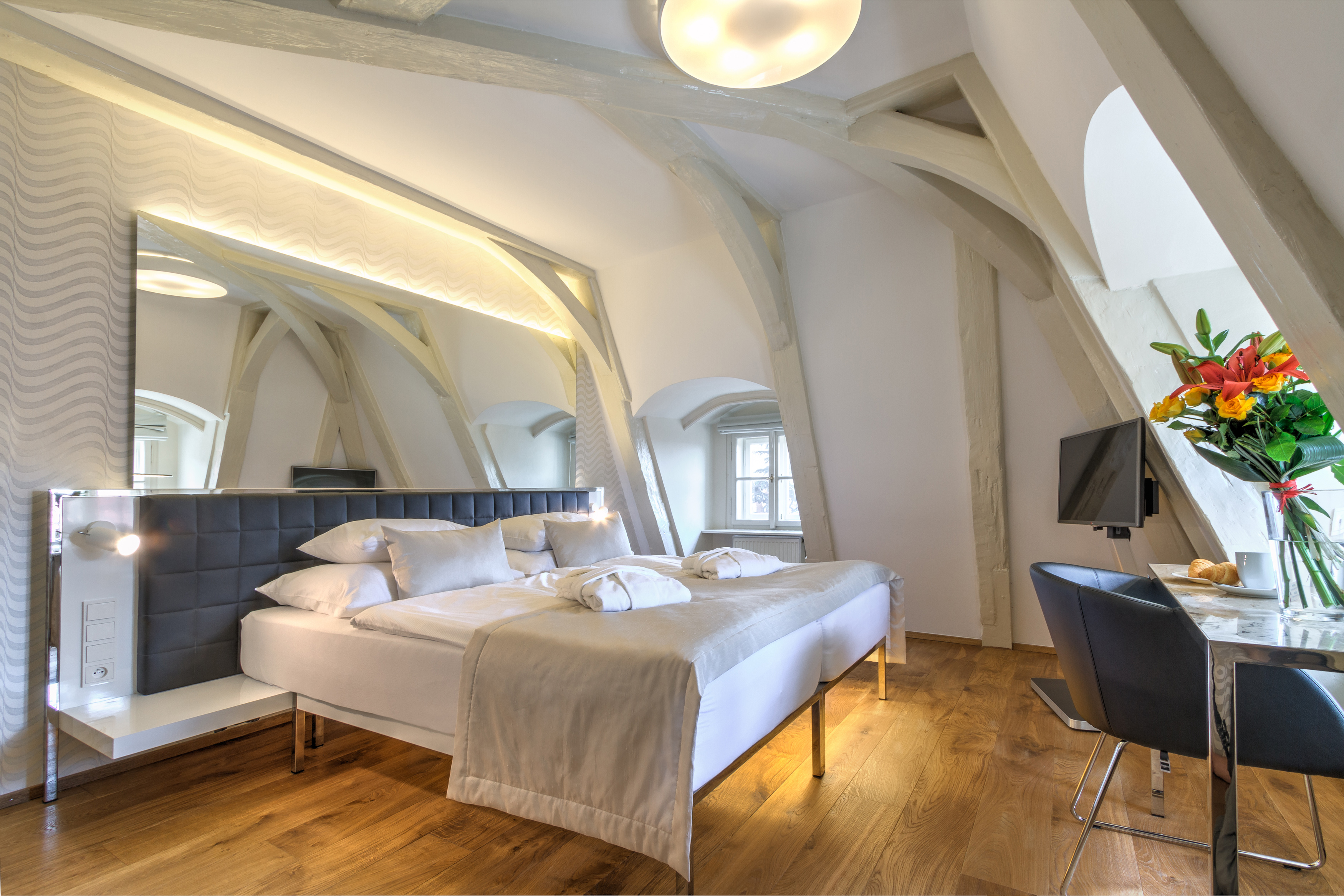 Double or Twin Standard