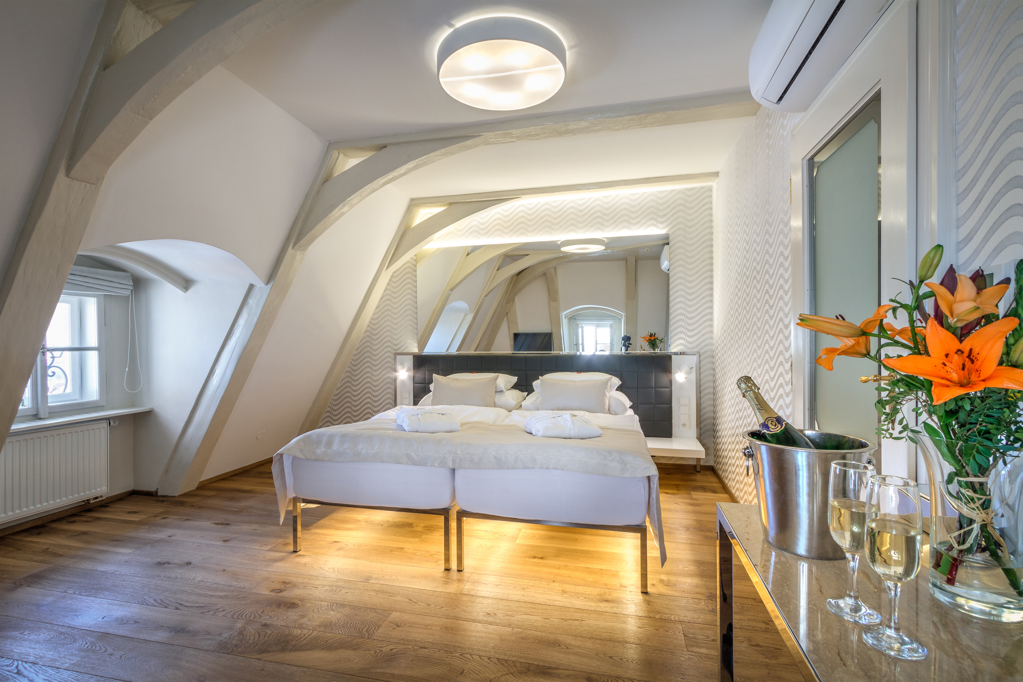 Double or Twin Deluxe