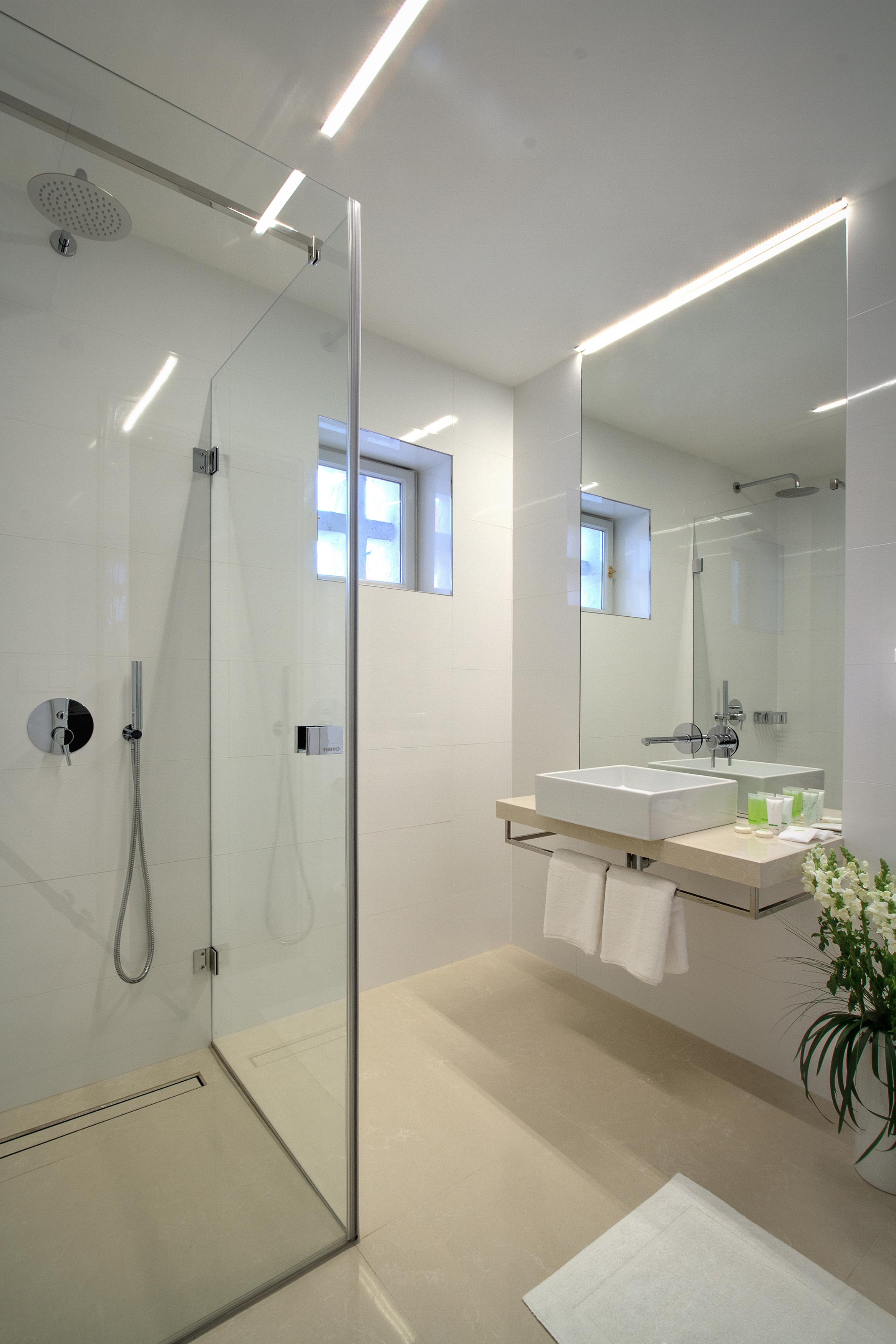 Double or Twin Deluxe