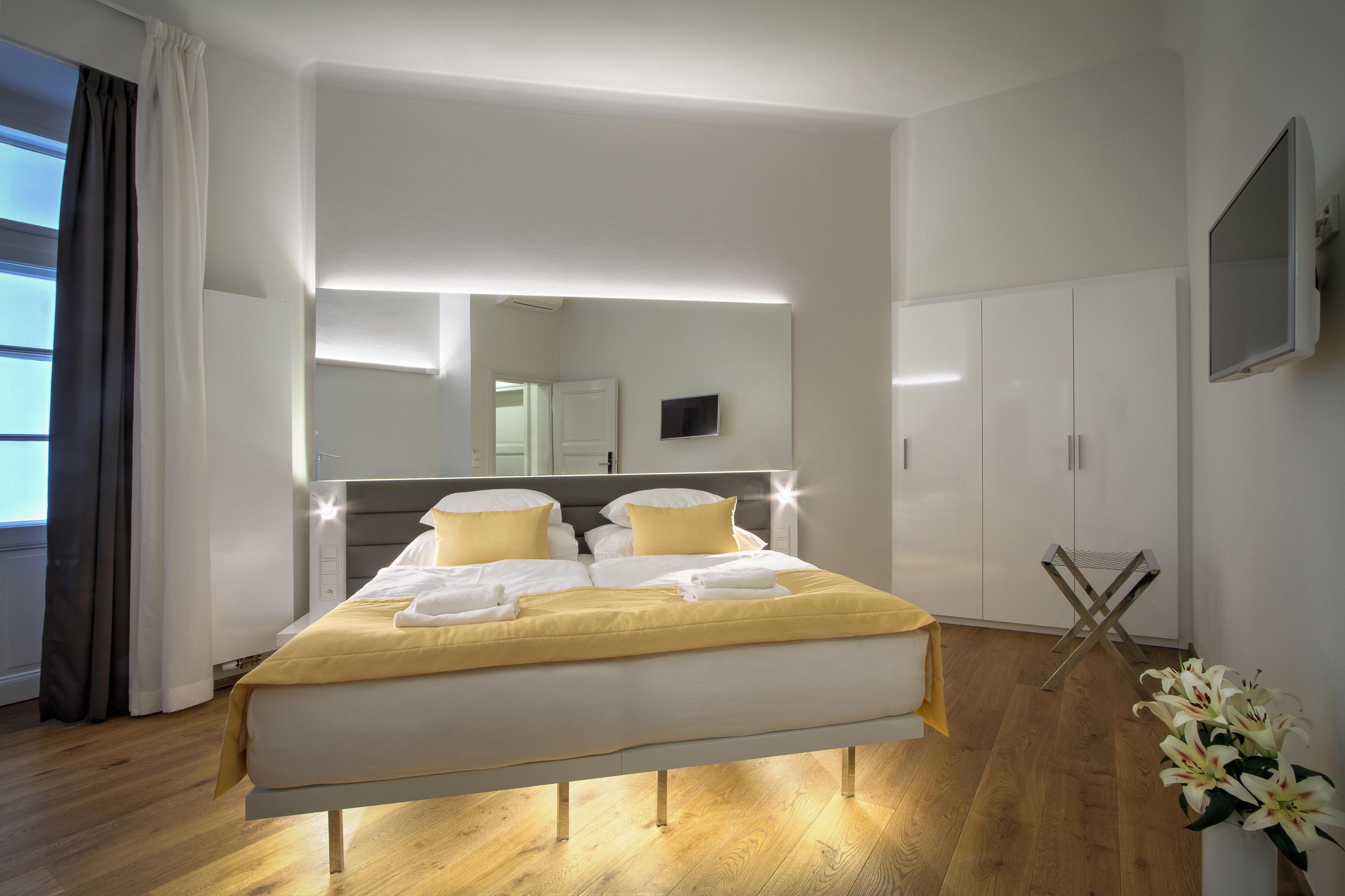 Double or Twin Standard