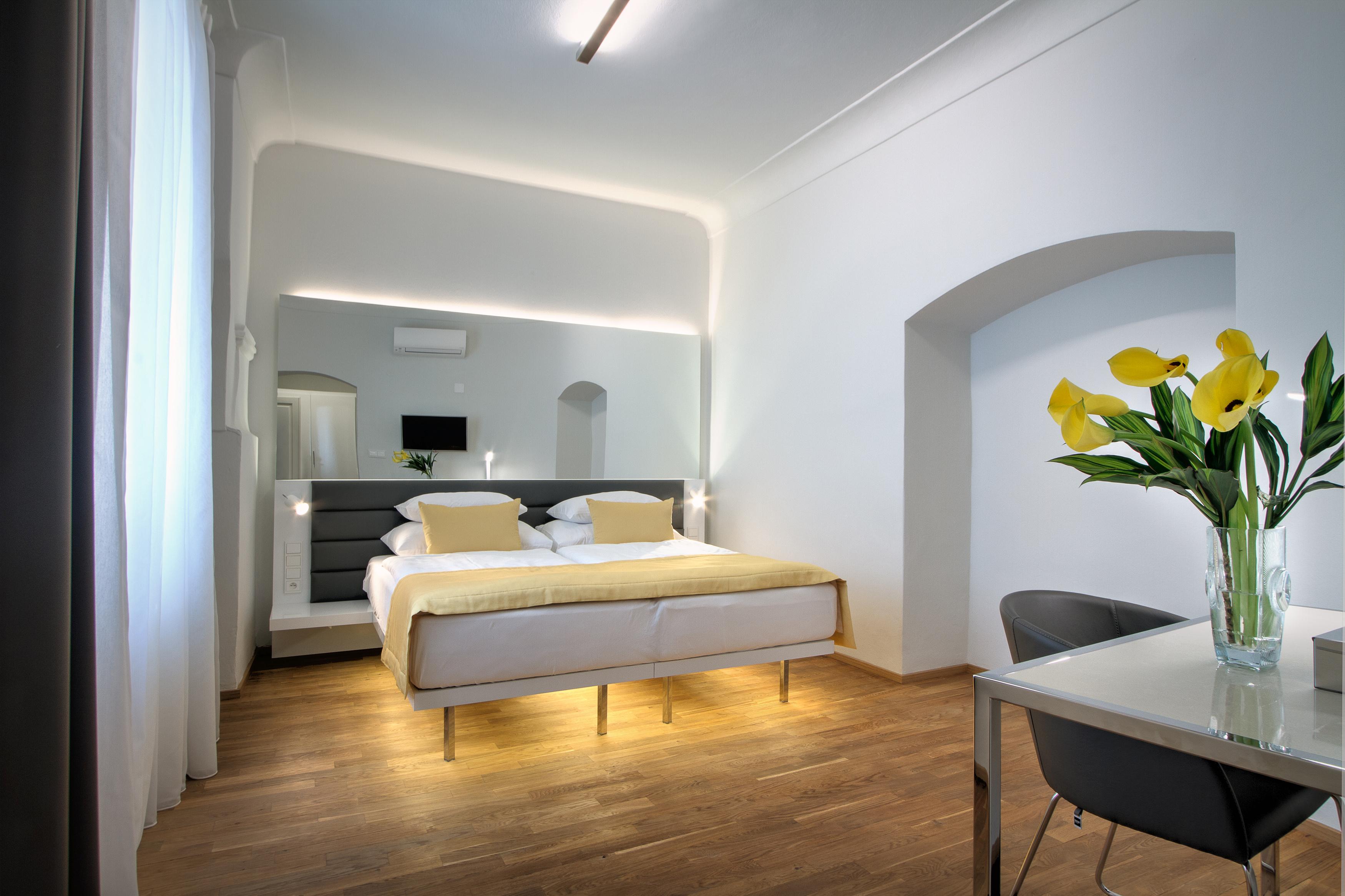 Double or Twin Standard