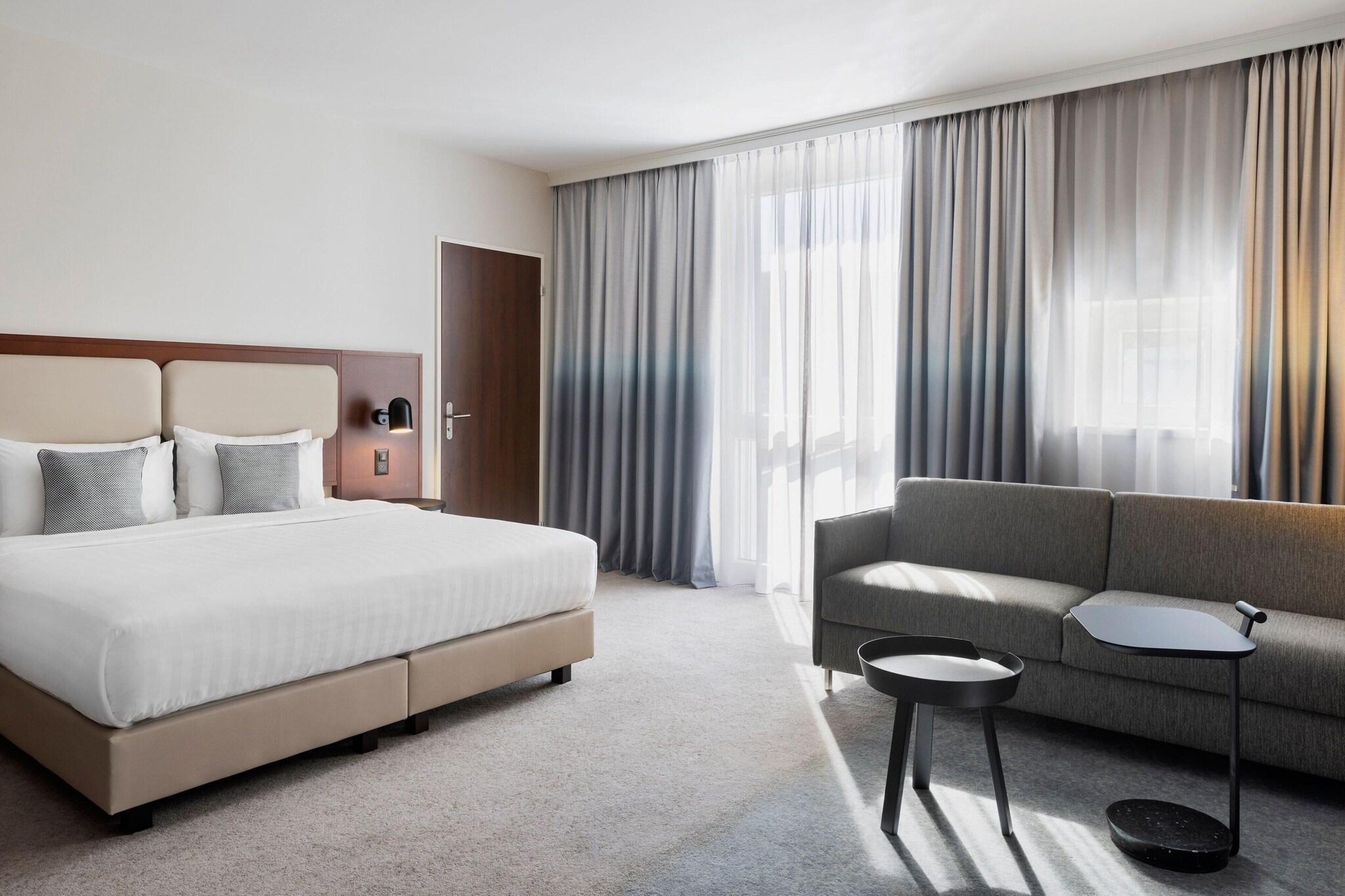 Double or Twin Superior King Bed