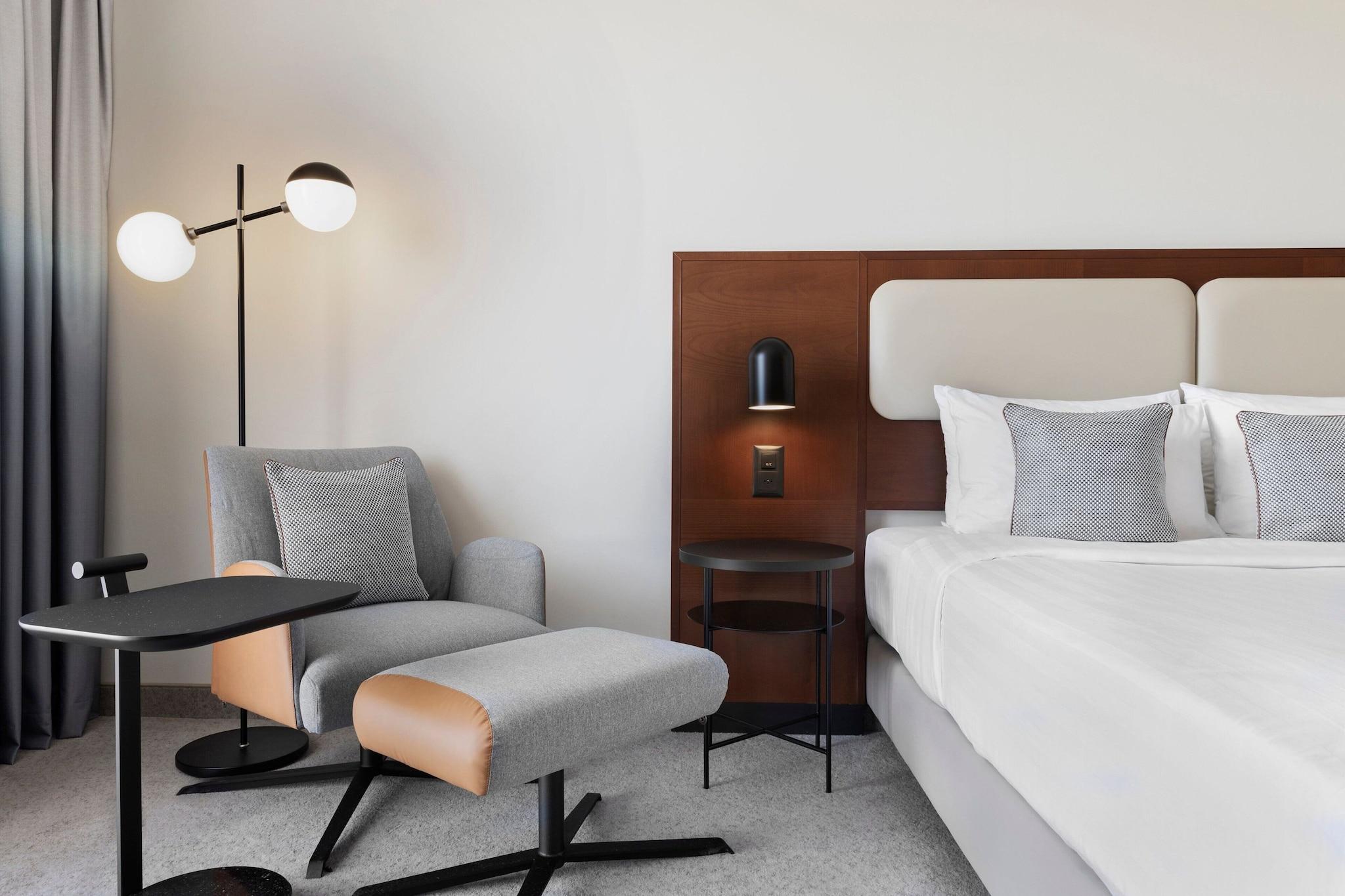 Double King Size Bed