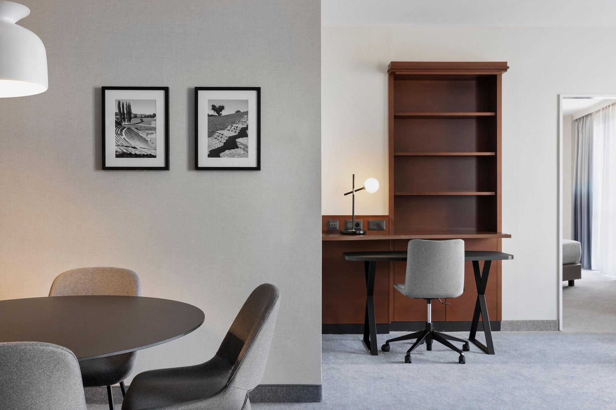 Suite King Bed One Bedroom 