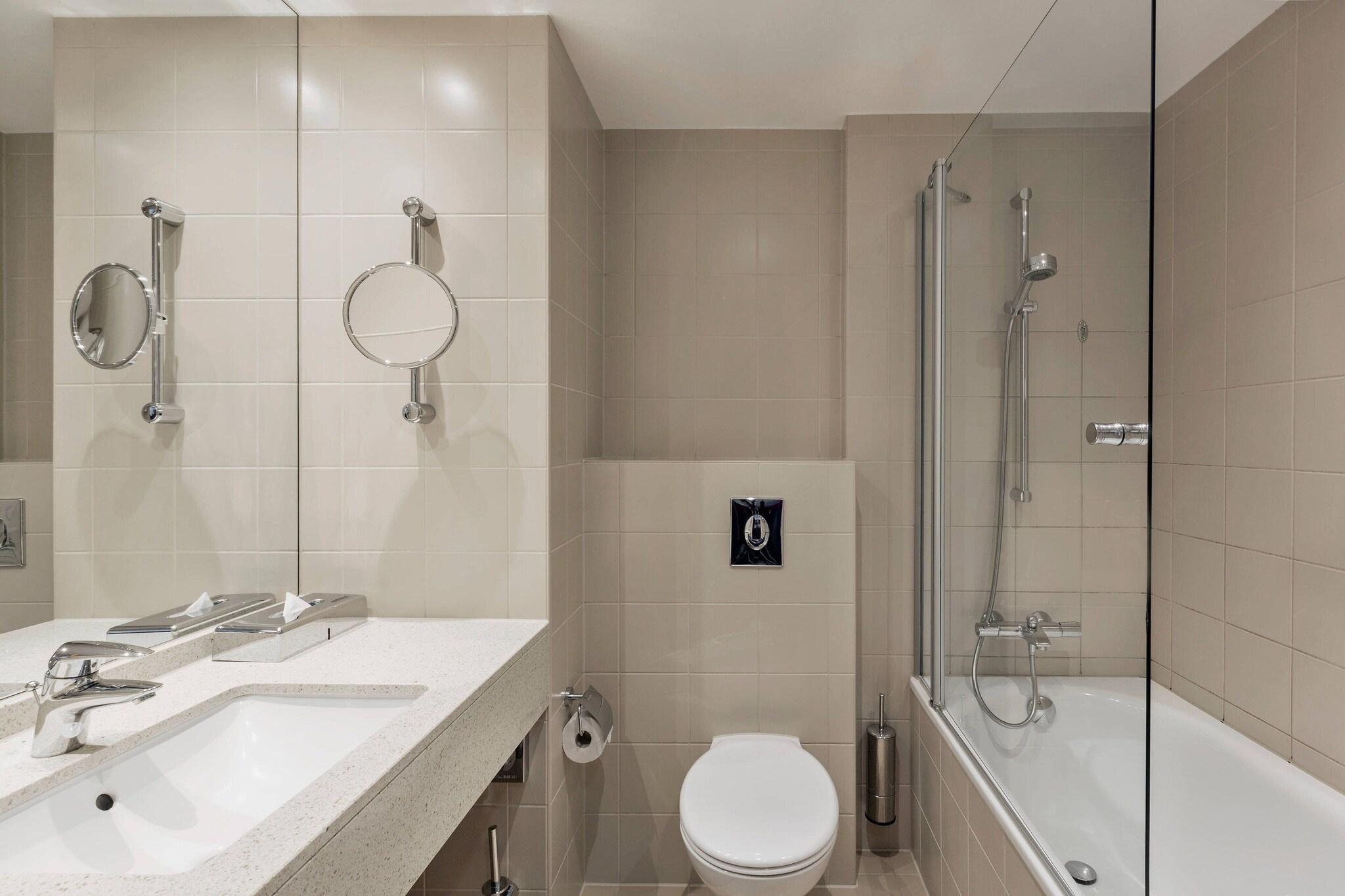 Double or Twin Superior King Bed