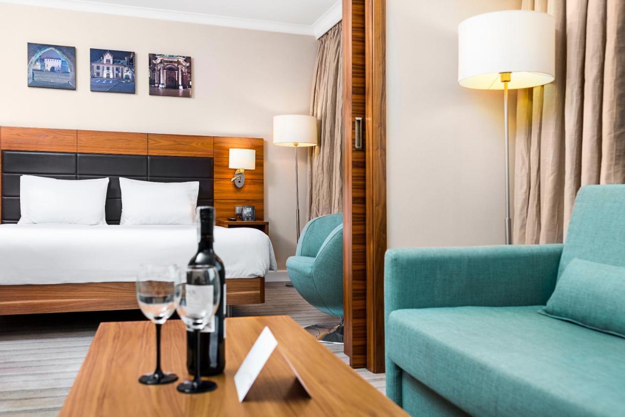 Junior Suite King Size Bed