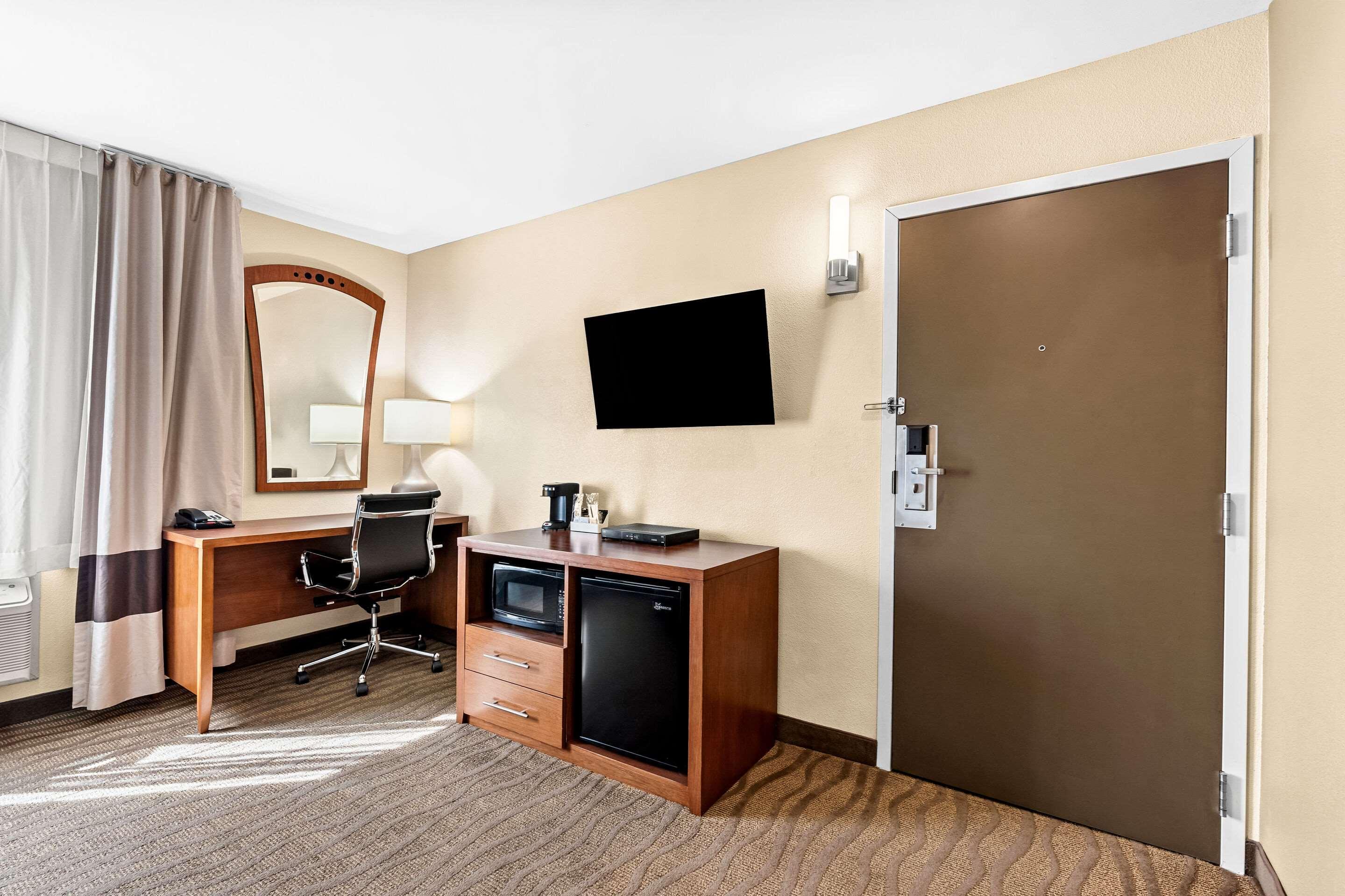 Double Accessible King Size Bed