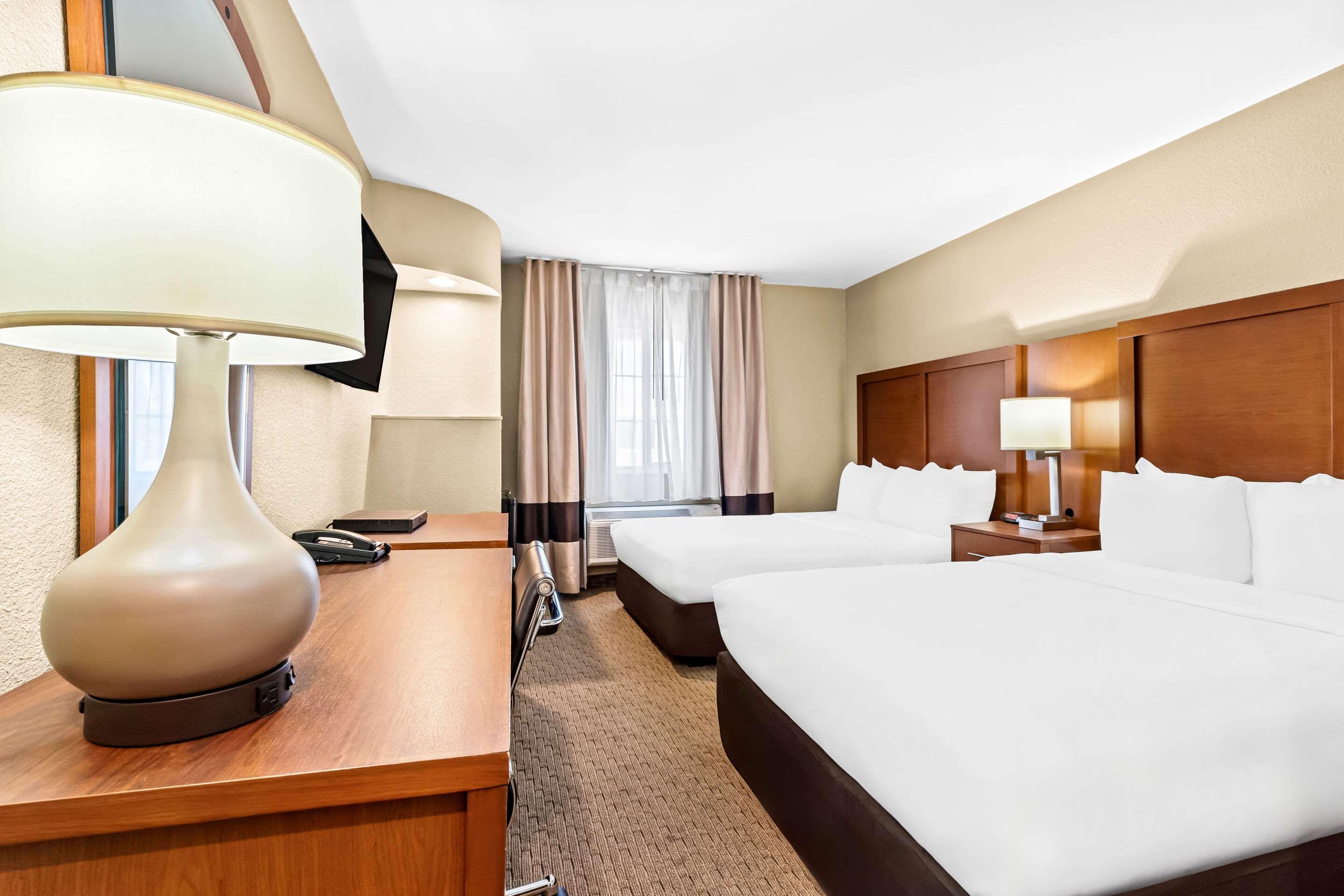 Double Two Double Beds Non Smoking