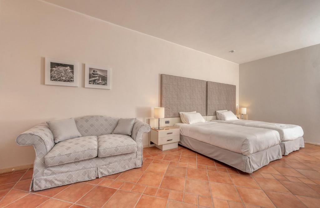 Double Superior Queen Bed