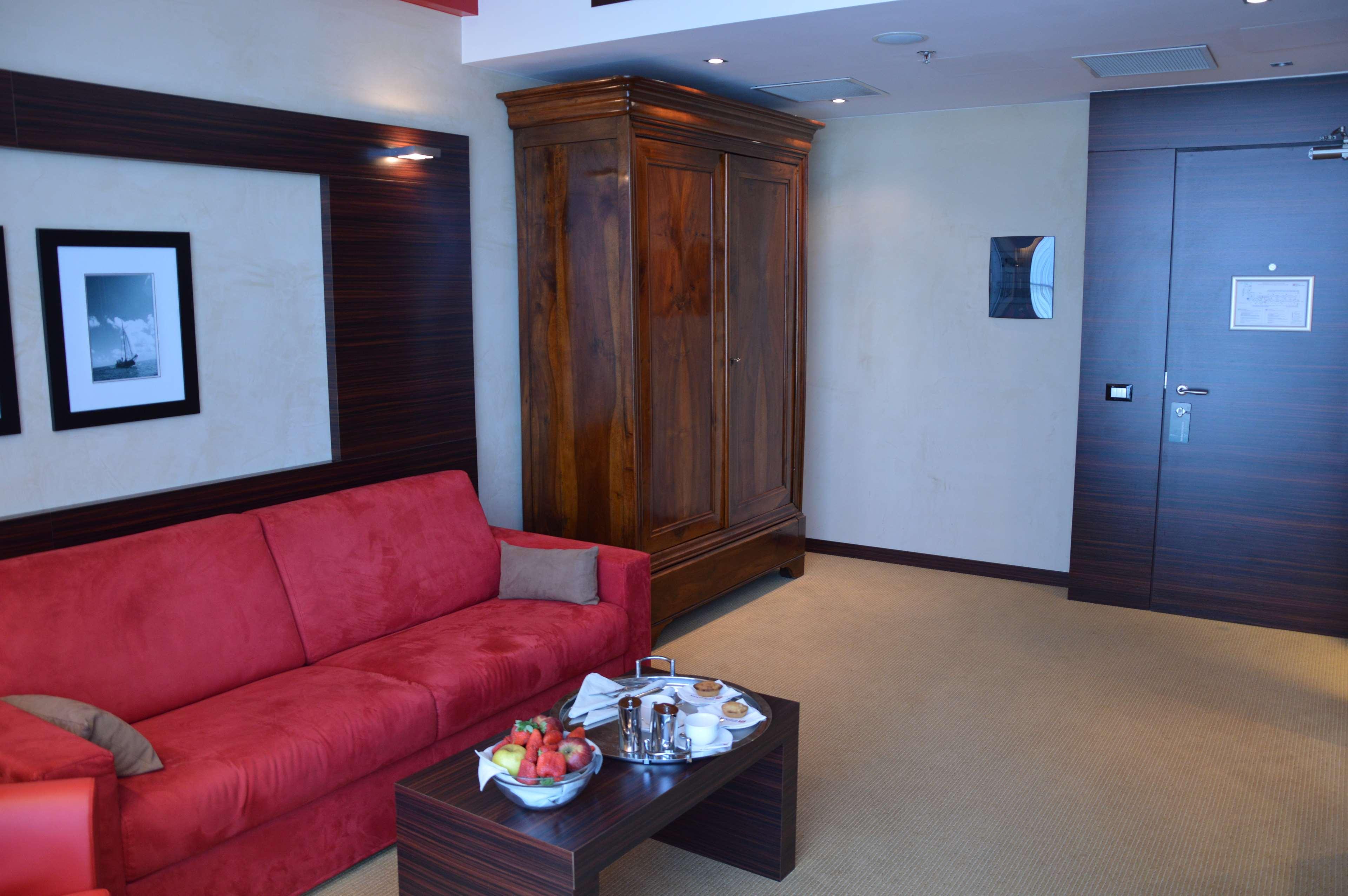 Suite King Bed One Bedroom 