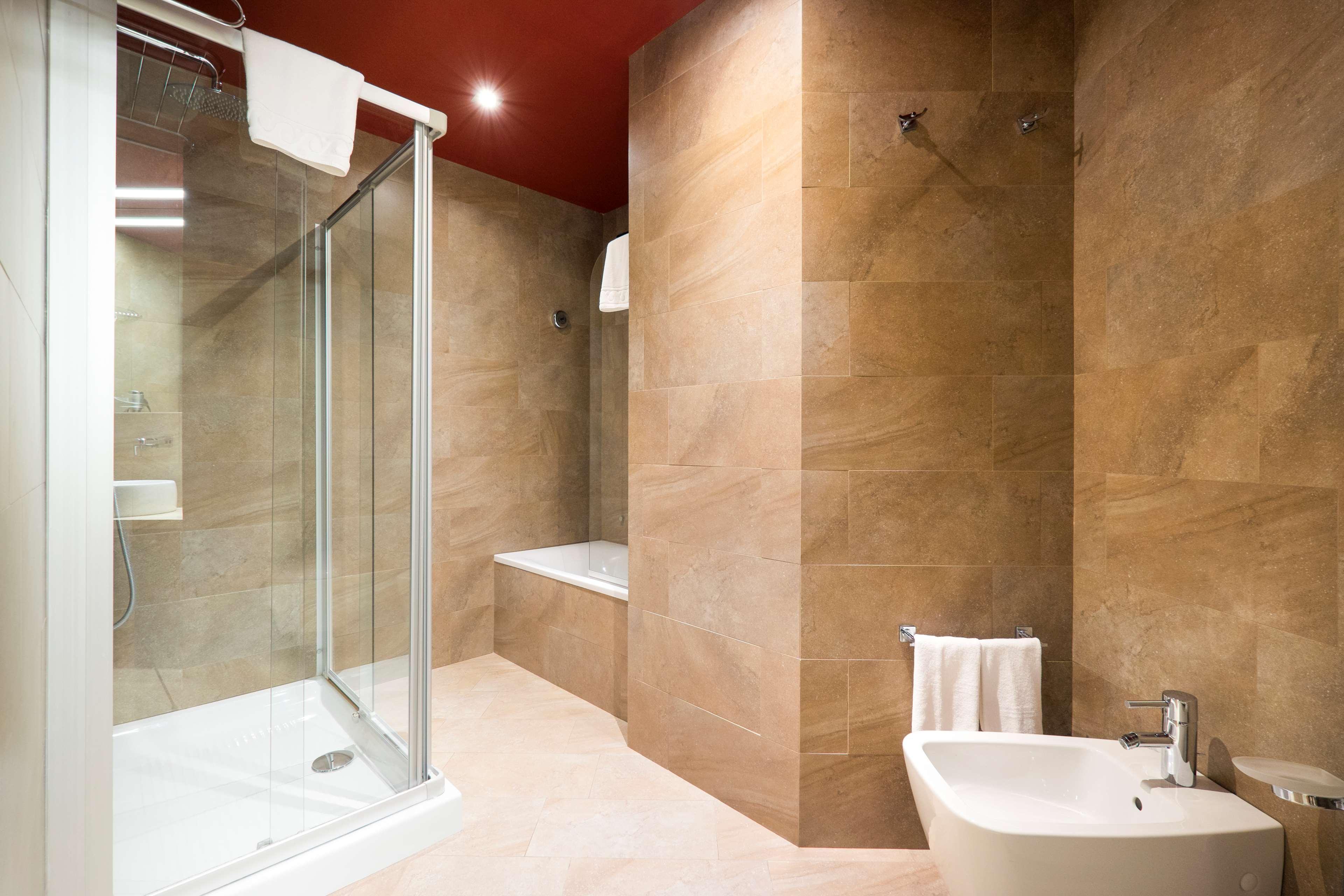 Junior Suite King Size Bed