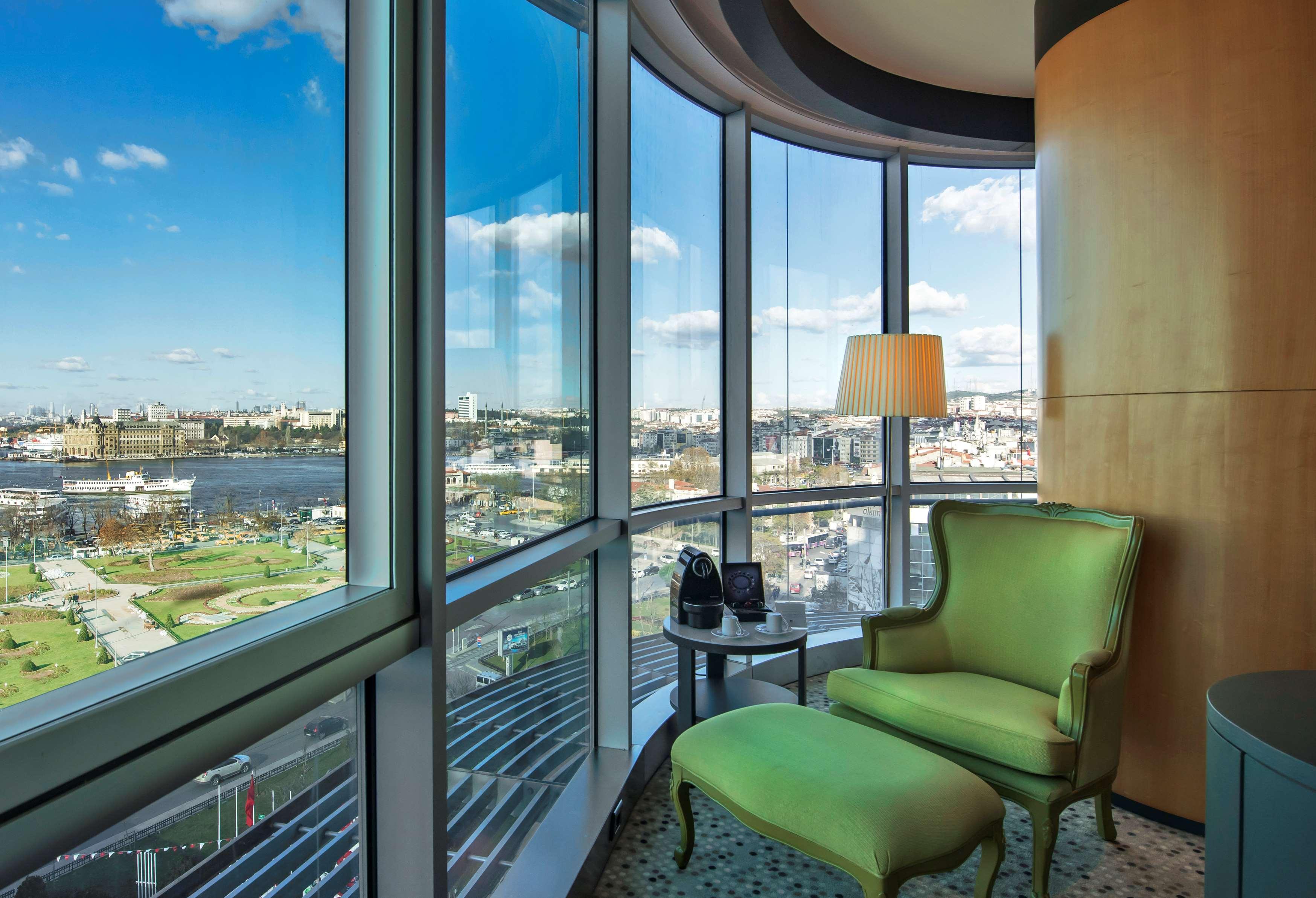 Double Sea View King Bed