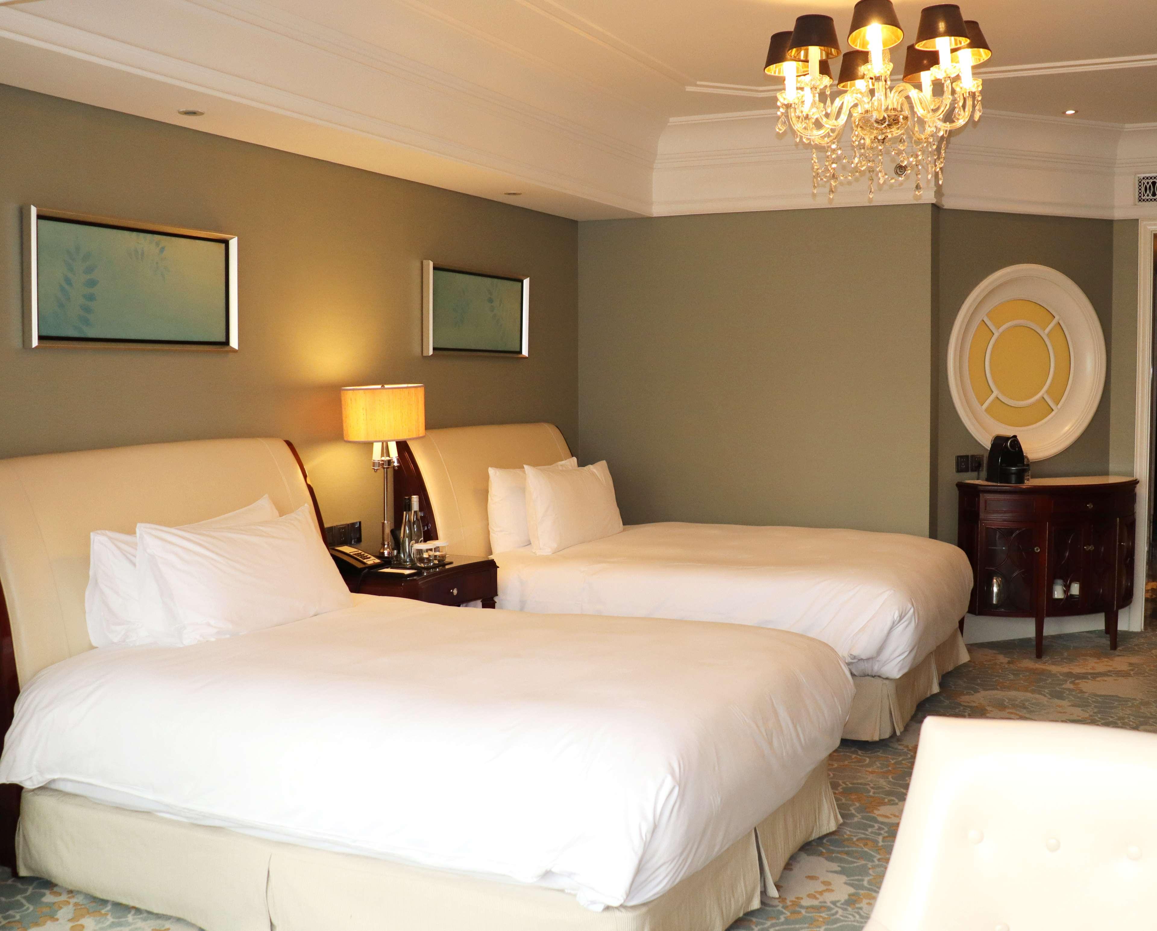 Room Deluxe Two Queen Beds