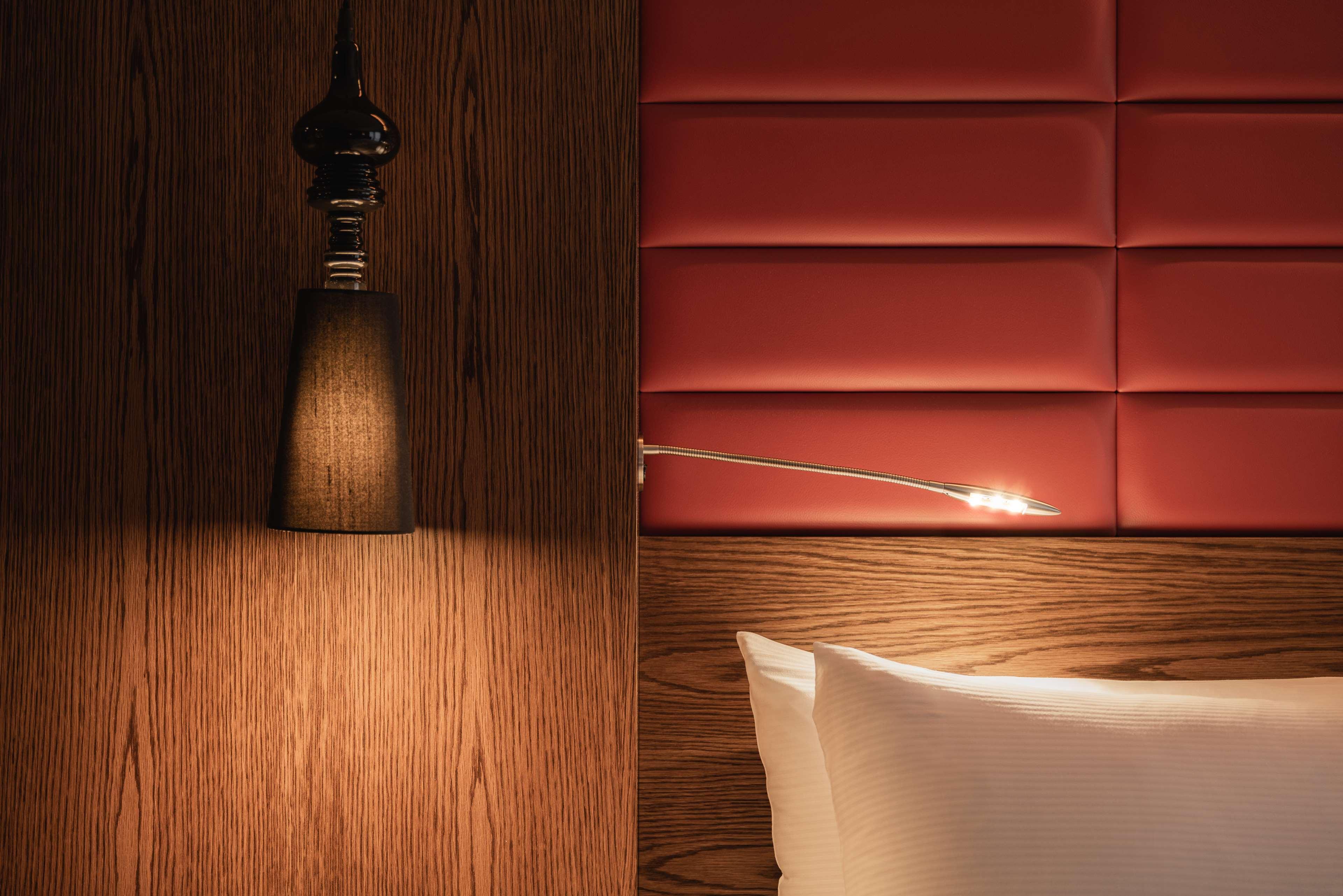 Studio Executive King Bed