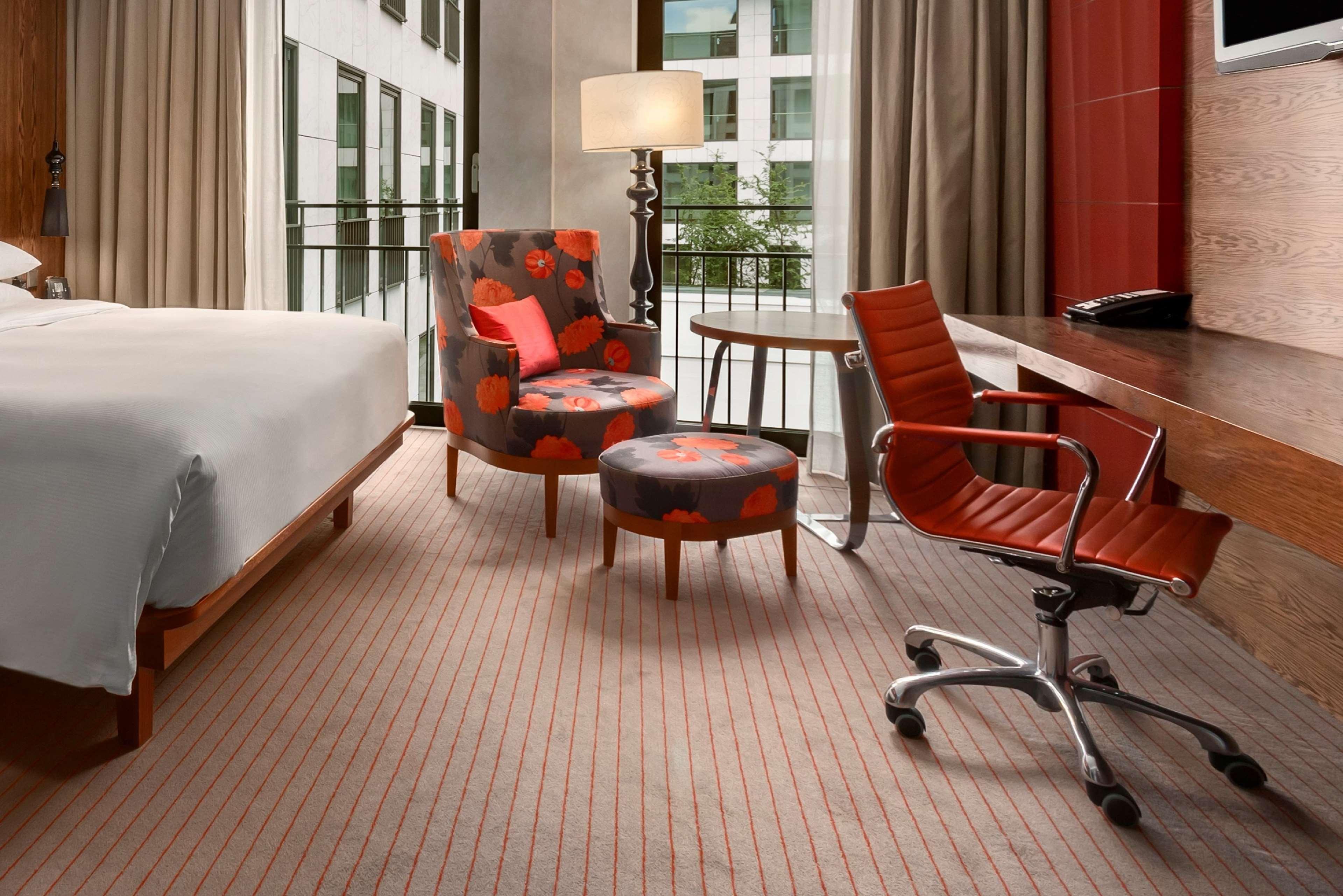 Double Deluxe King Bed