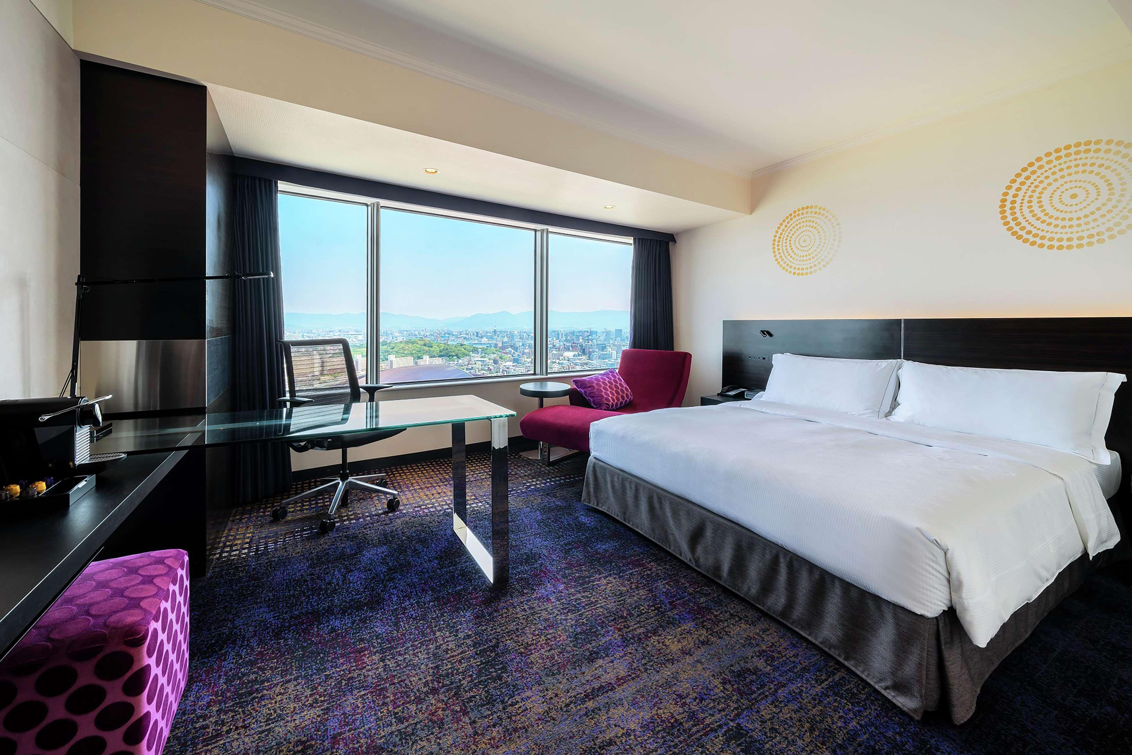 Double Executive King Bed