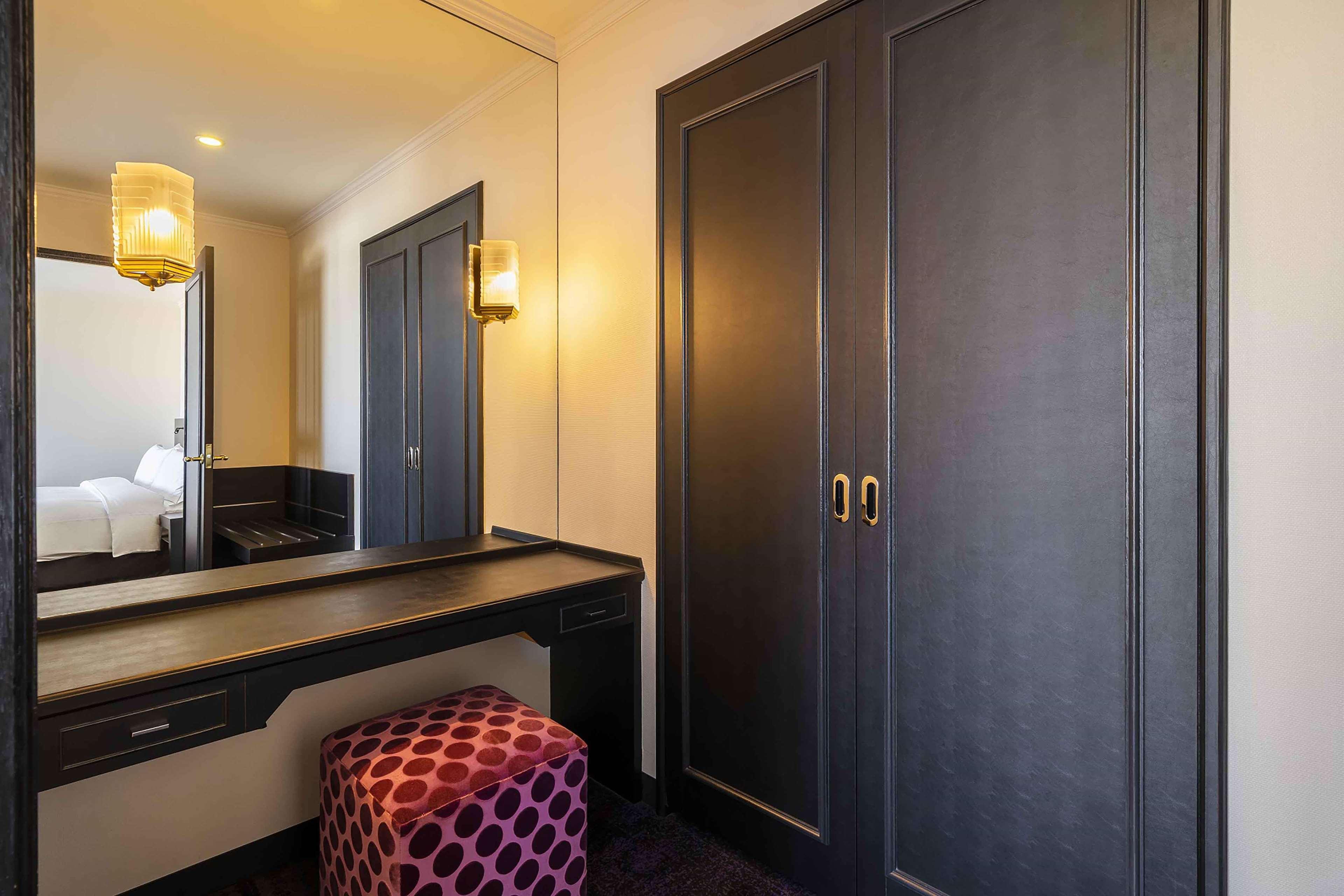 Suite Executive King Bed