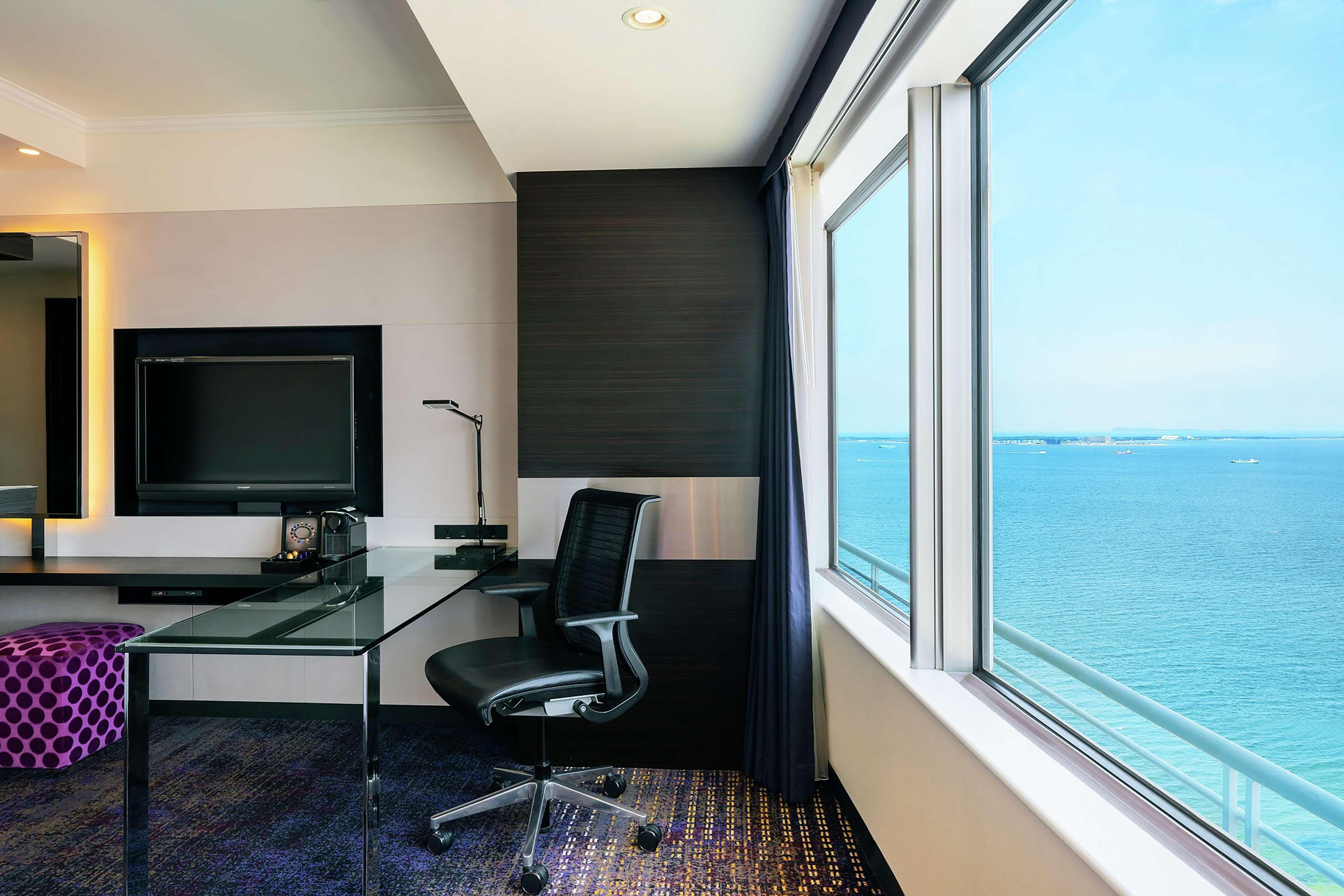 Double Executive King Bed