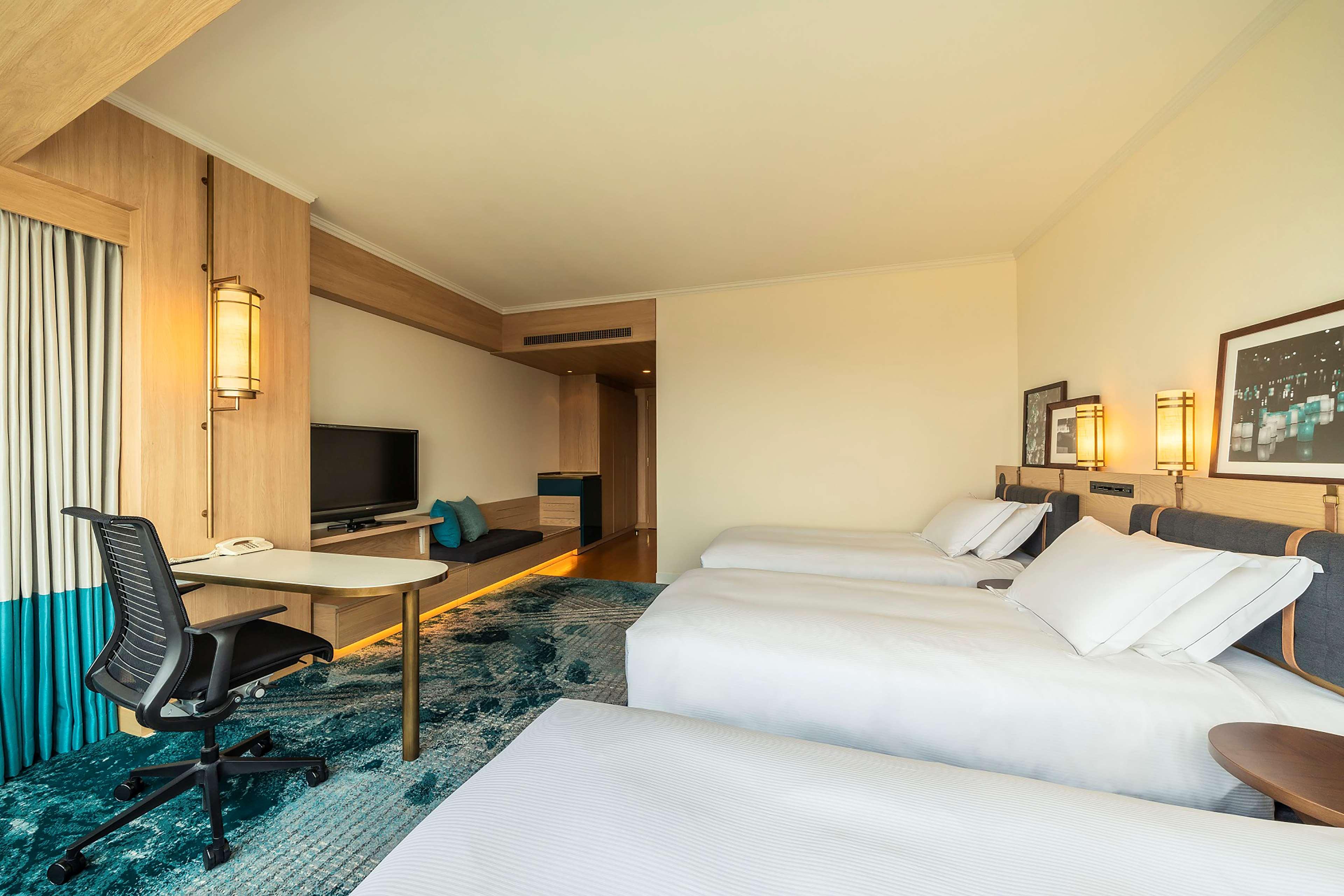 Triple Deluxe Premium