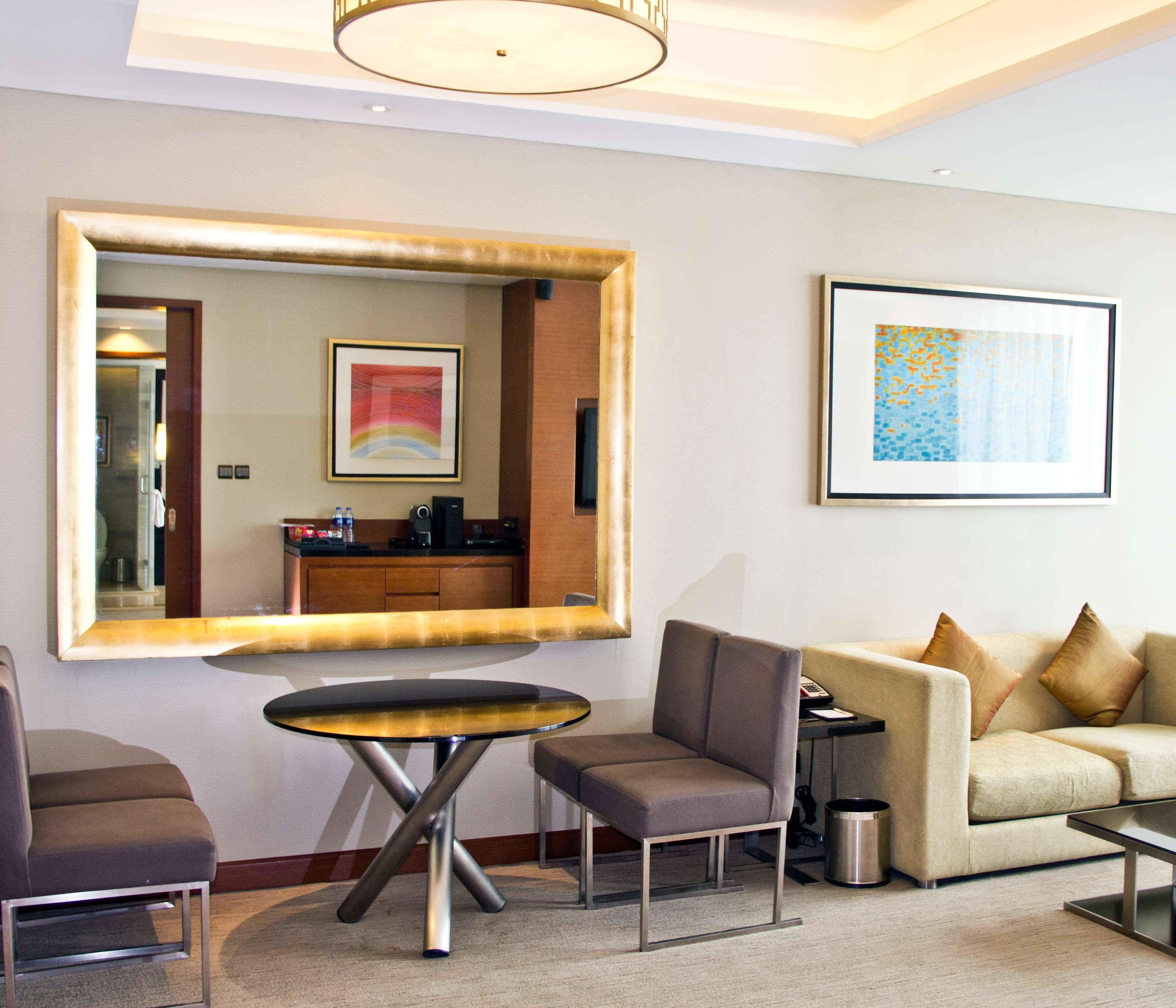 Suite Deluxe King Bed