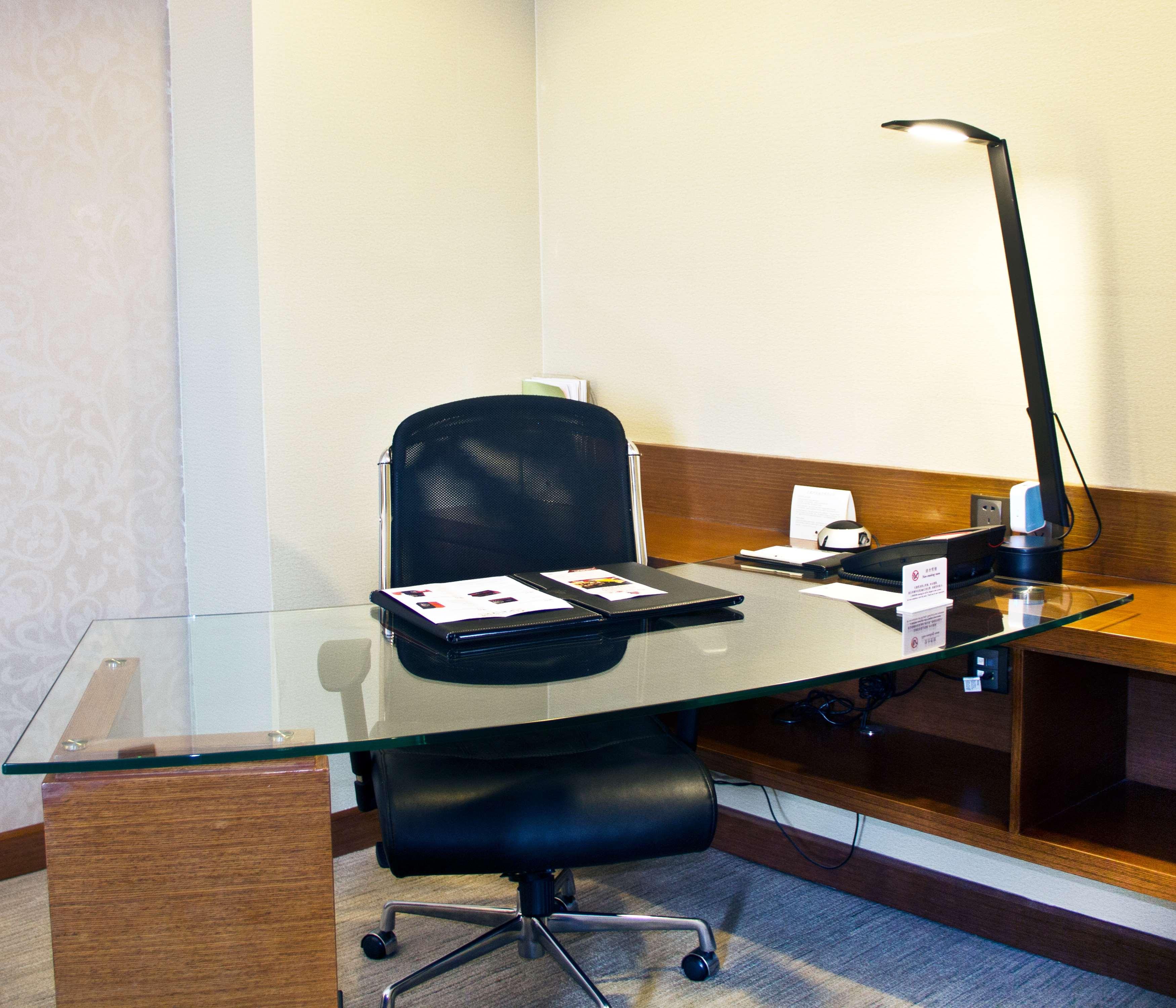 Double Executive King Bed