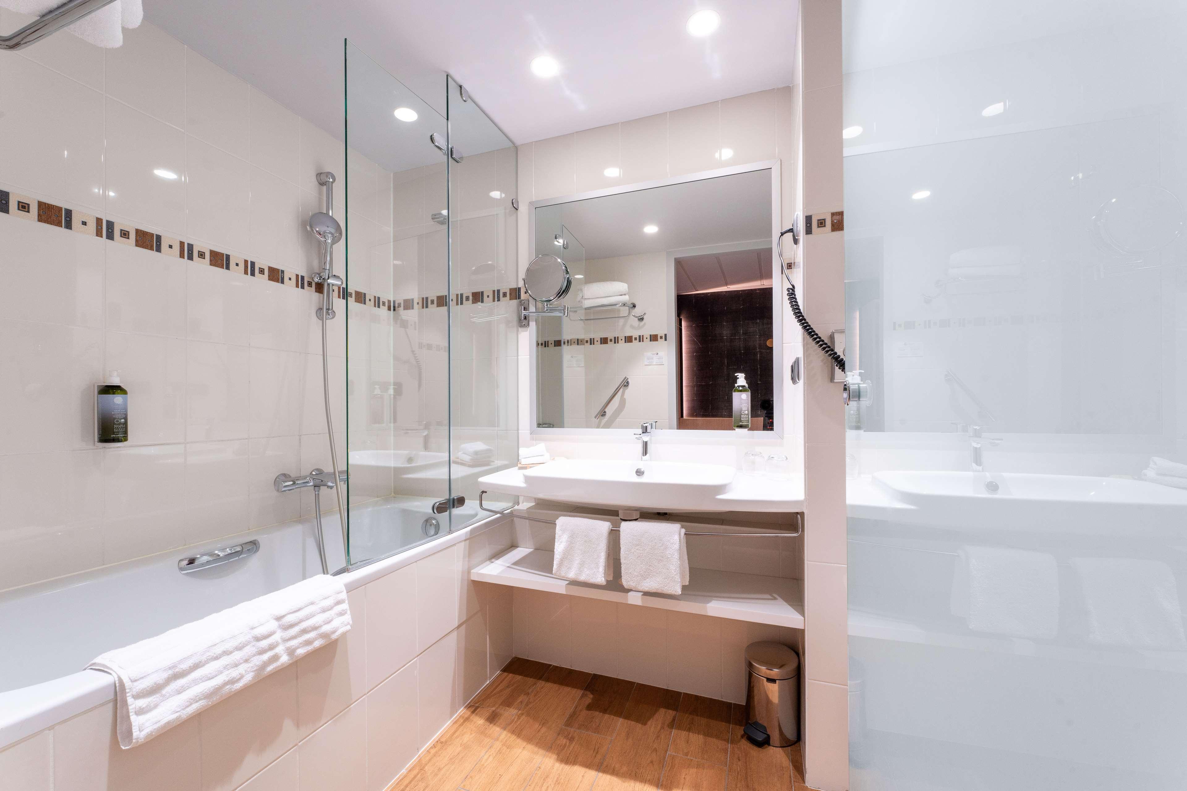 Double Superior King Bed