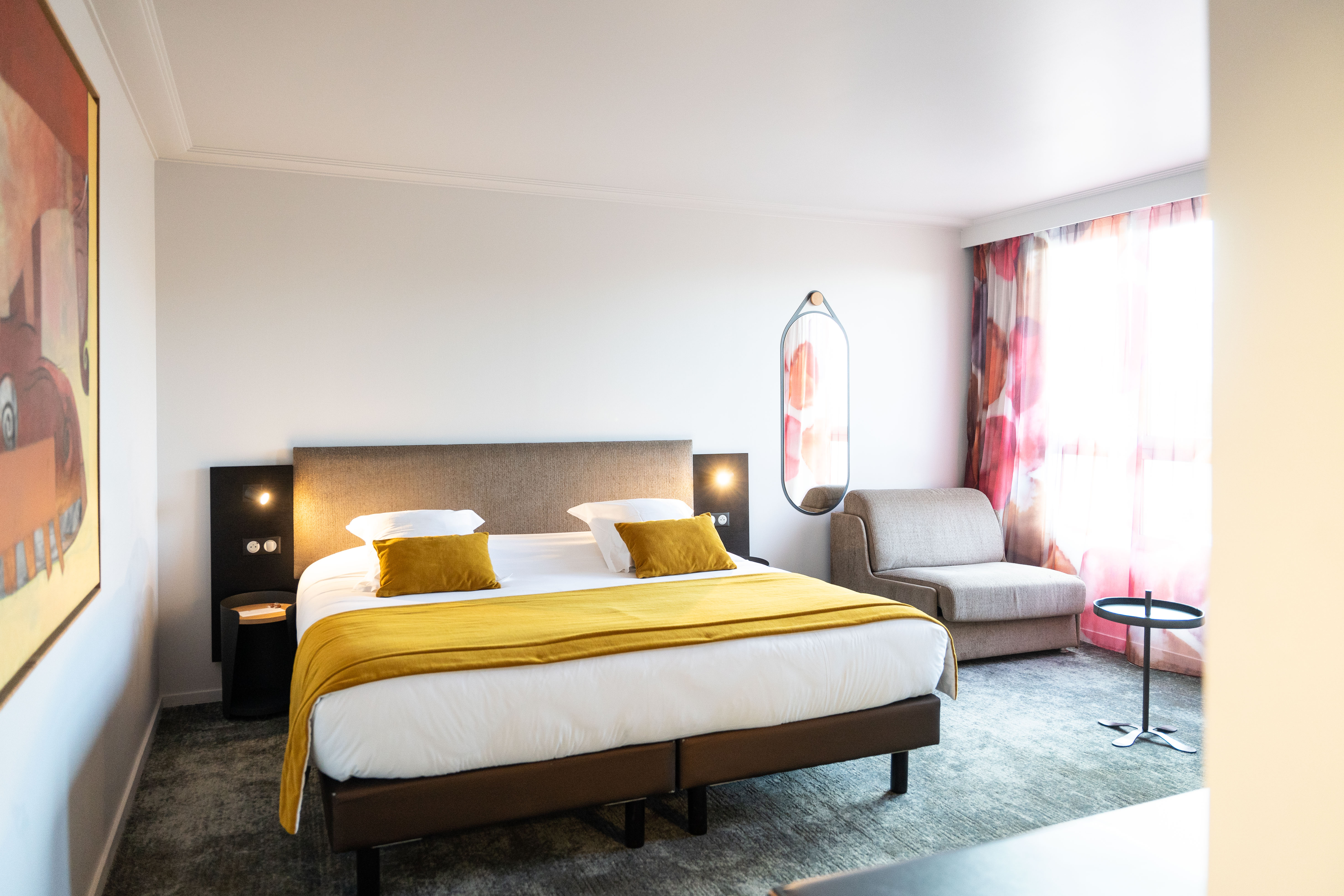 Double Classic Queen Bed