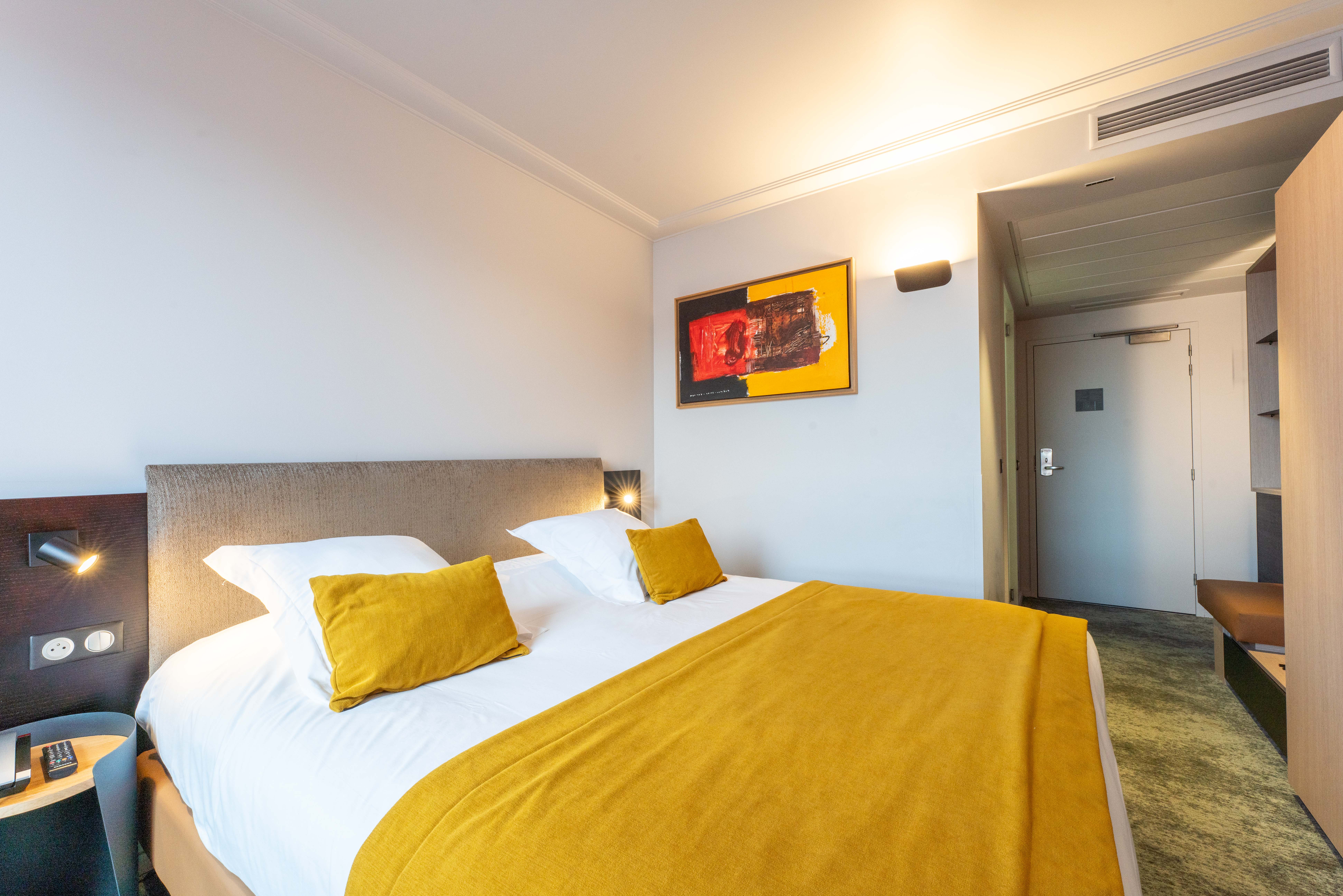 Double Superior King Bed