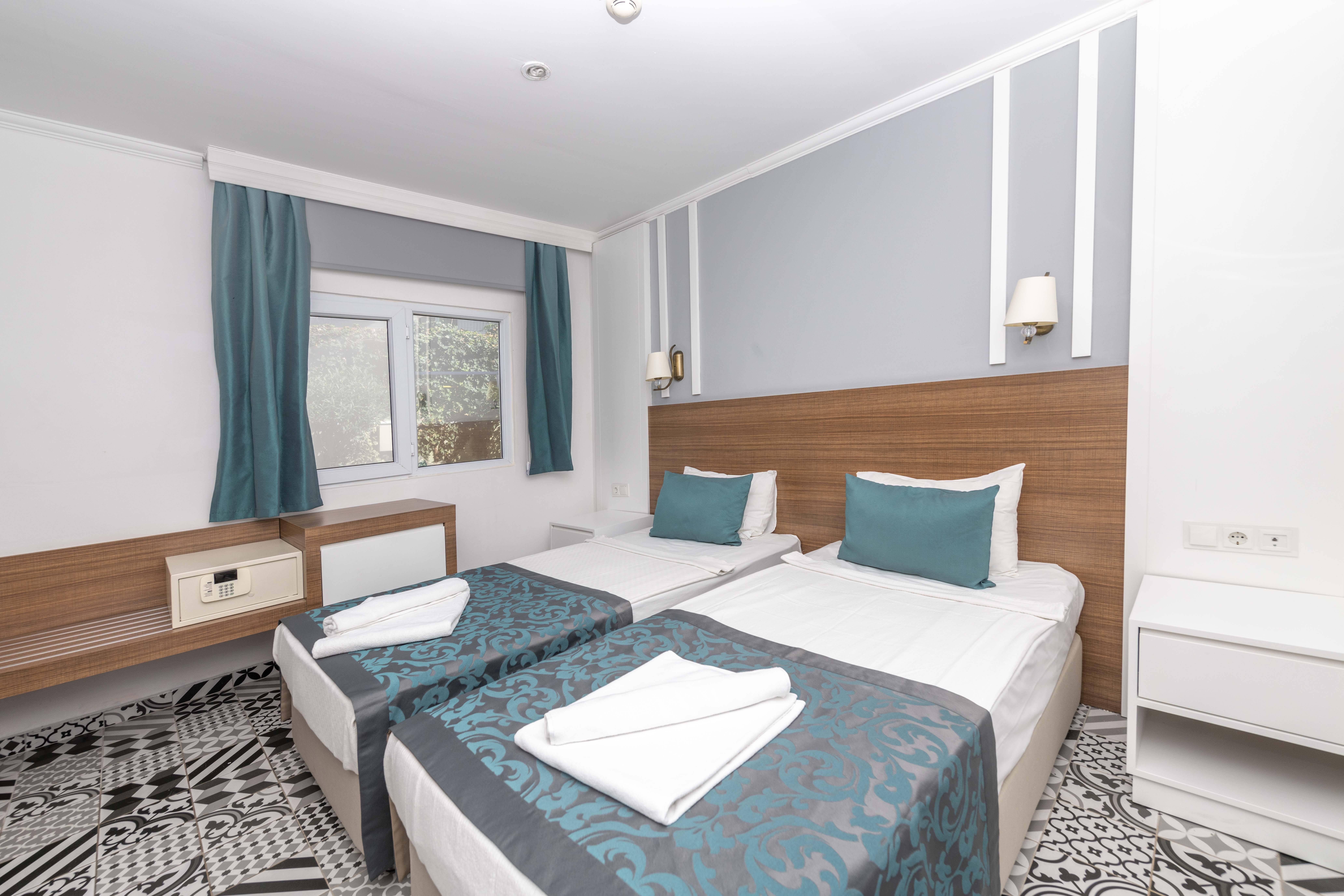 Double Single Economy