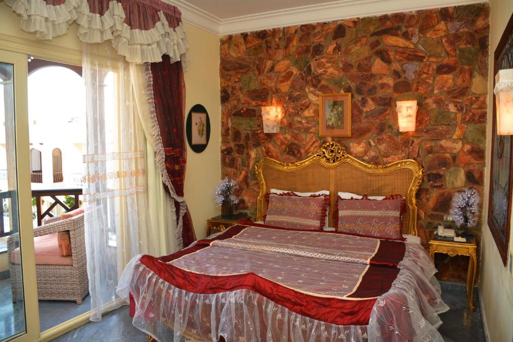 Double Superior Pool View