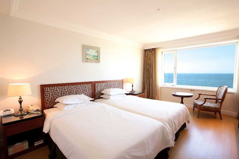 Twin Deluxe Ocean View