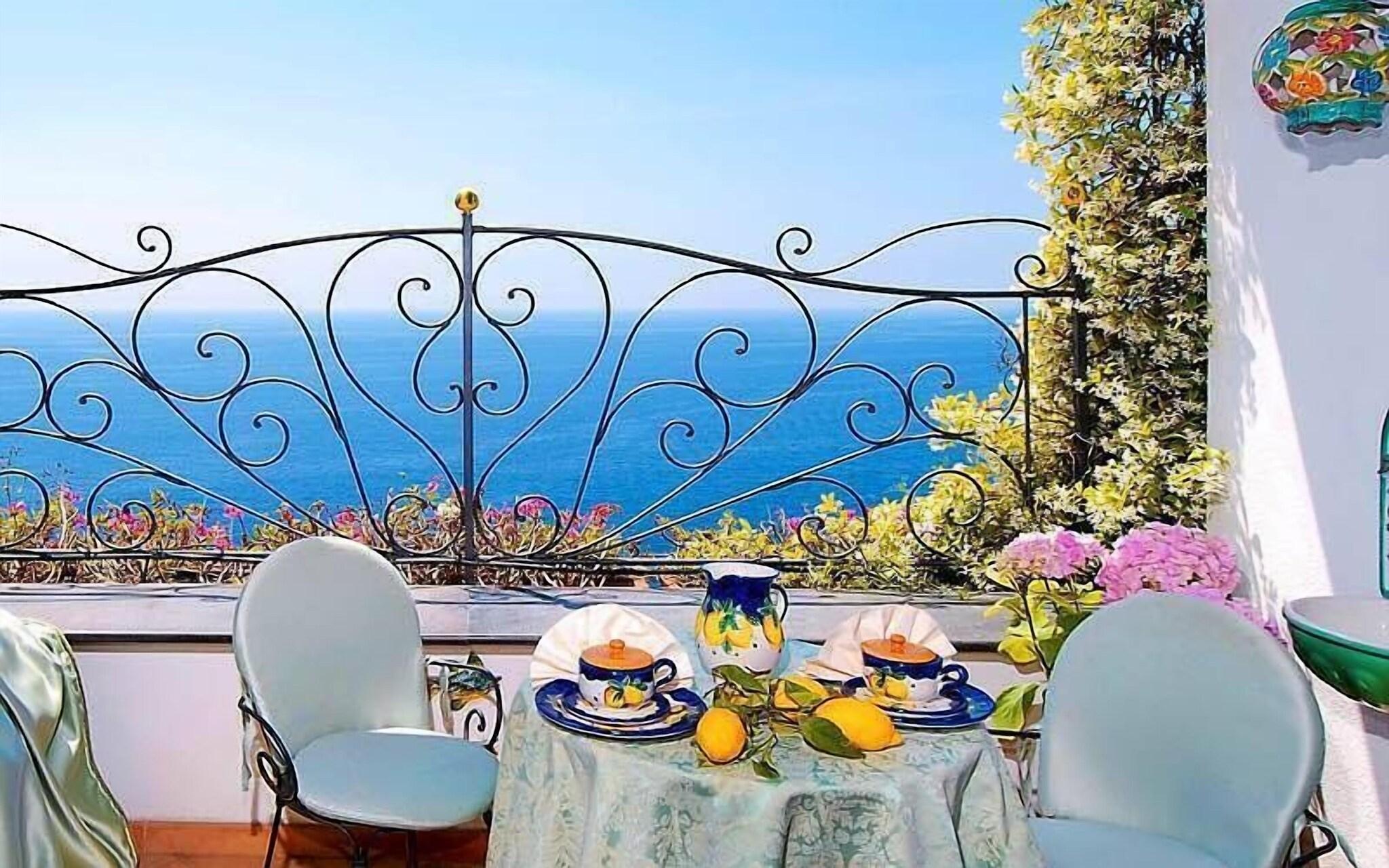 Junior Suite Partial Sea View