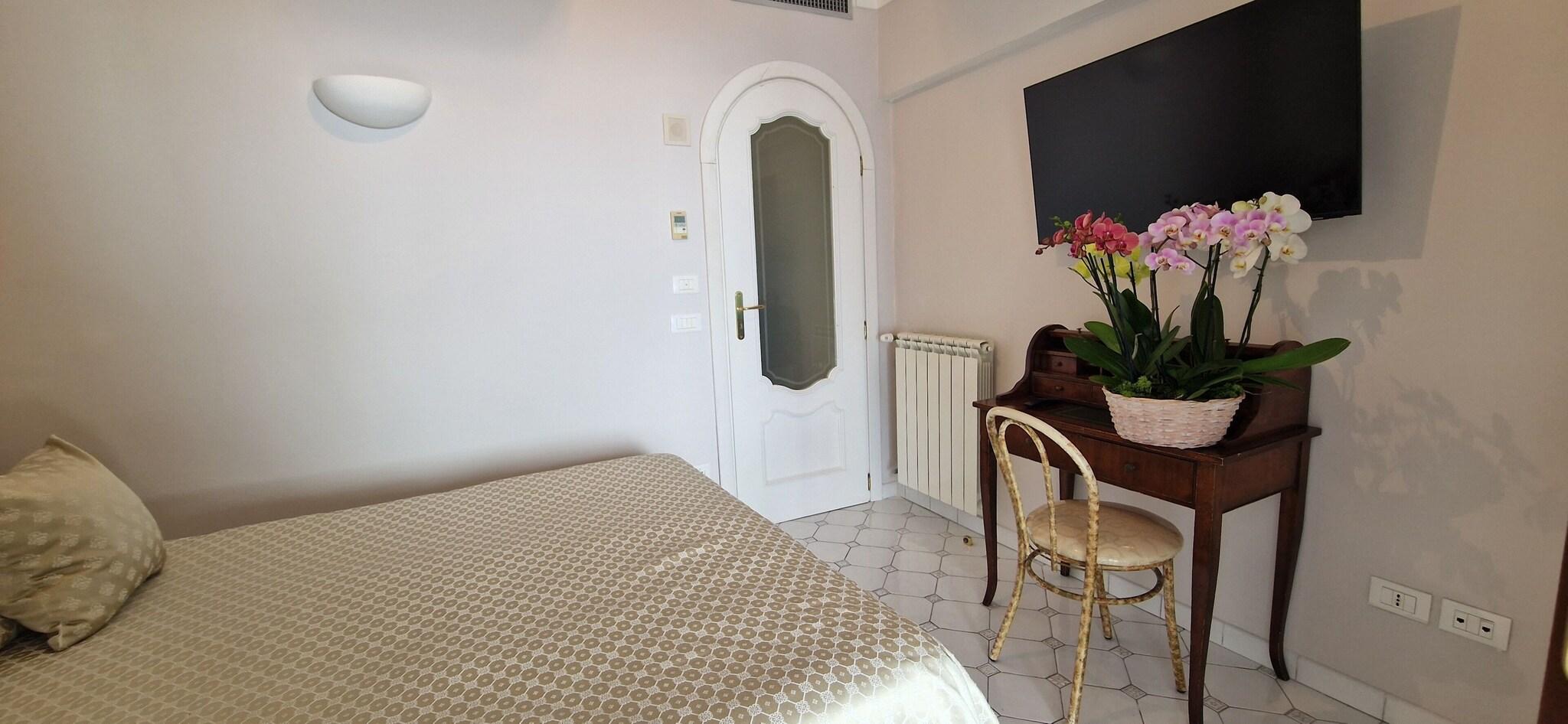 Junior Suite Partial Sea View