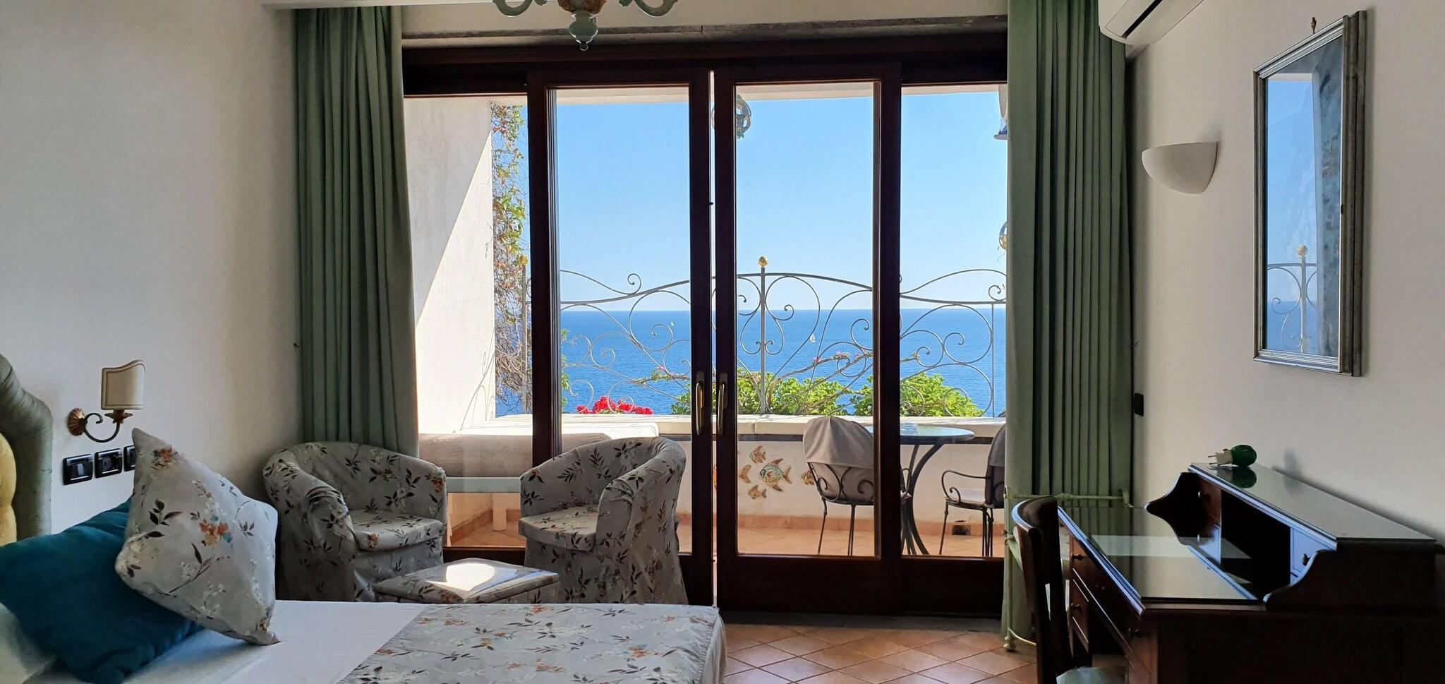 Double Deluxe Sea View