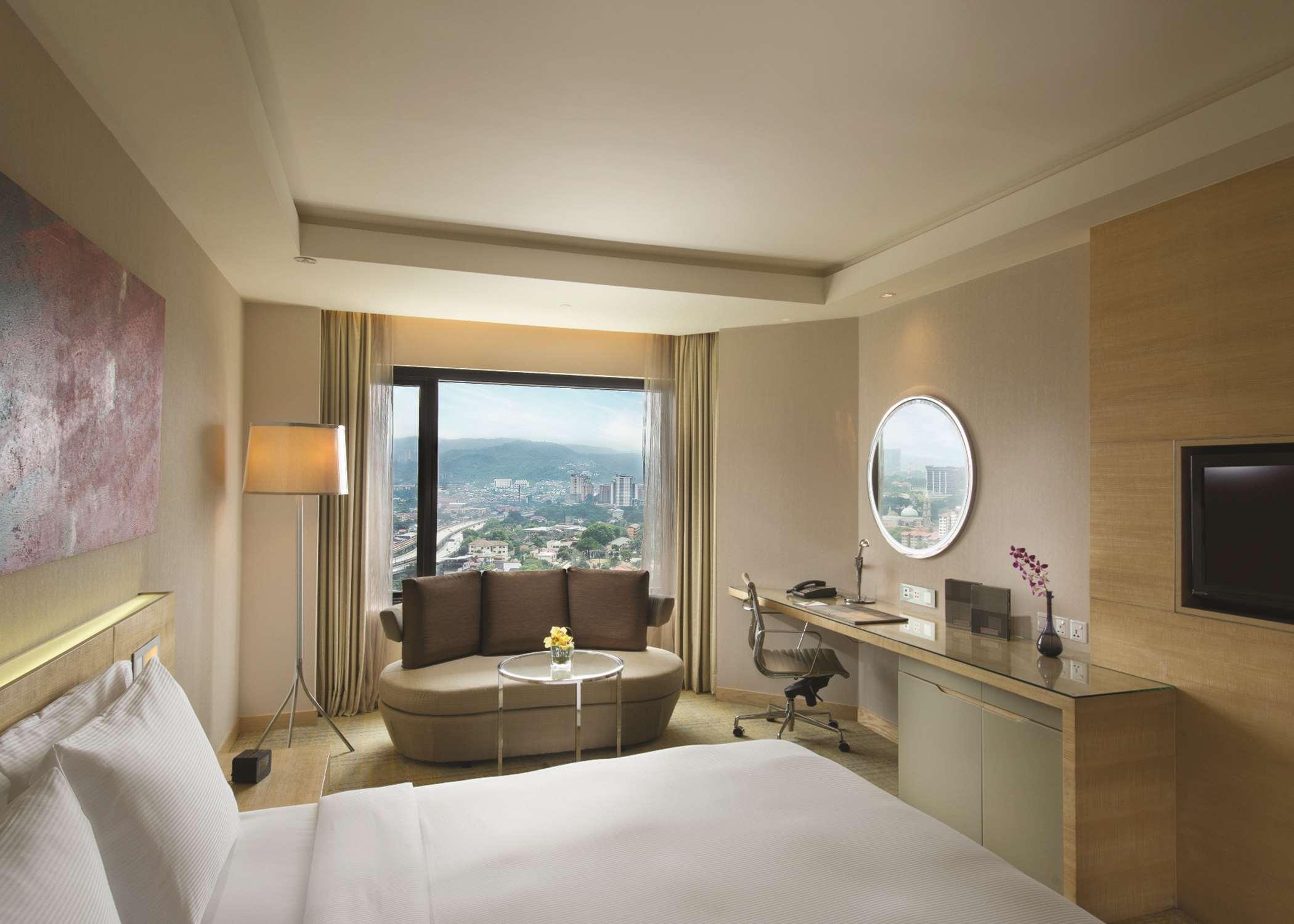 Double Executive King Bed