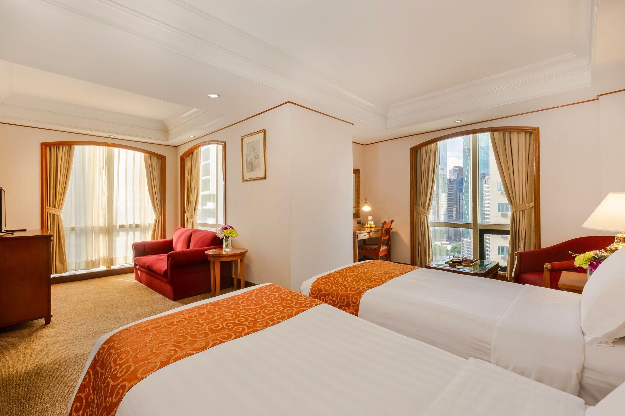 Junior Suite Queen Size Bed