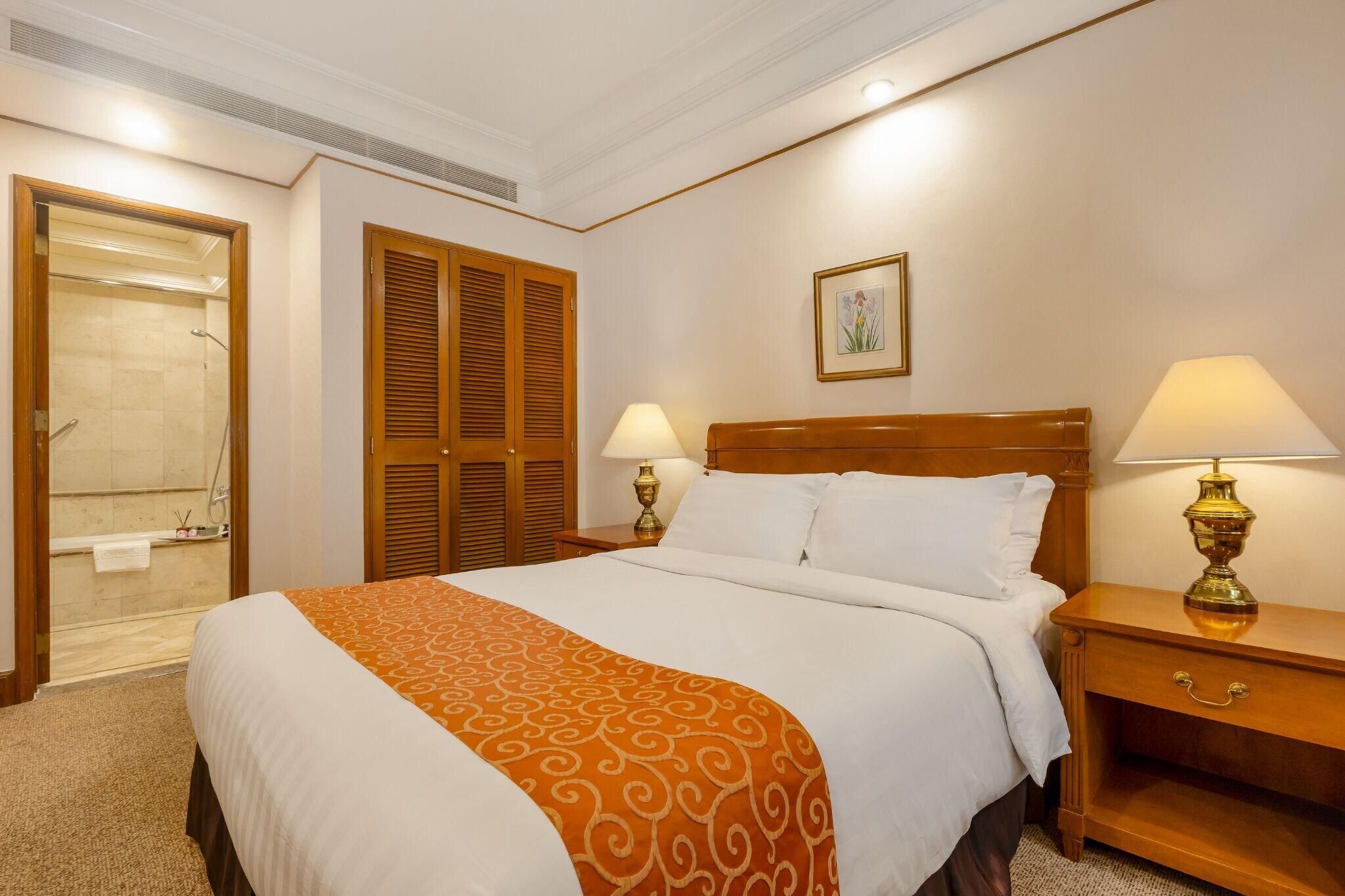 Double Premier Queen Bed