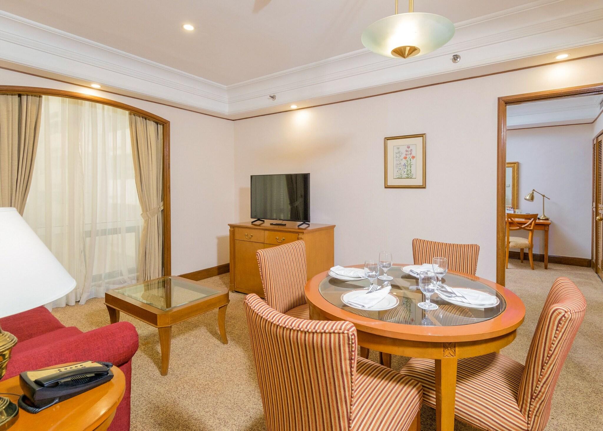 Double Premier Queen Bed