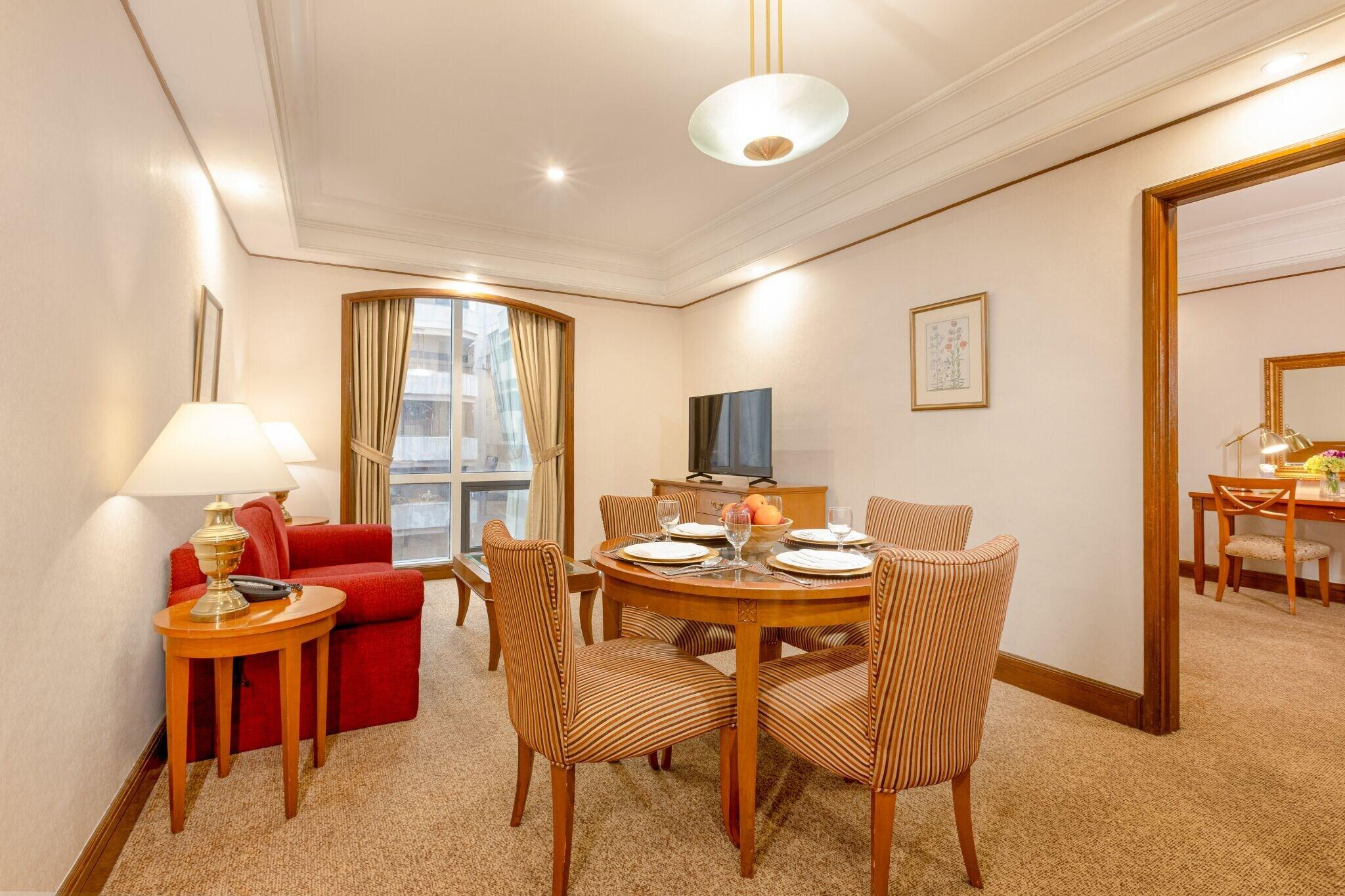 Suite Queen Size Bed