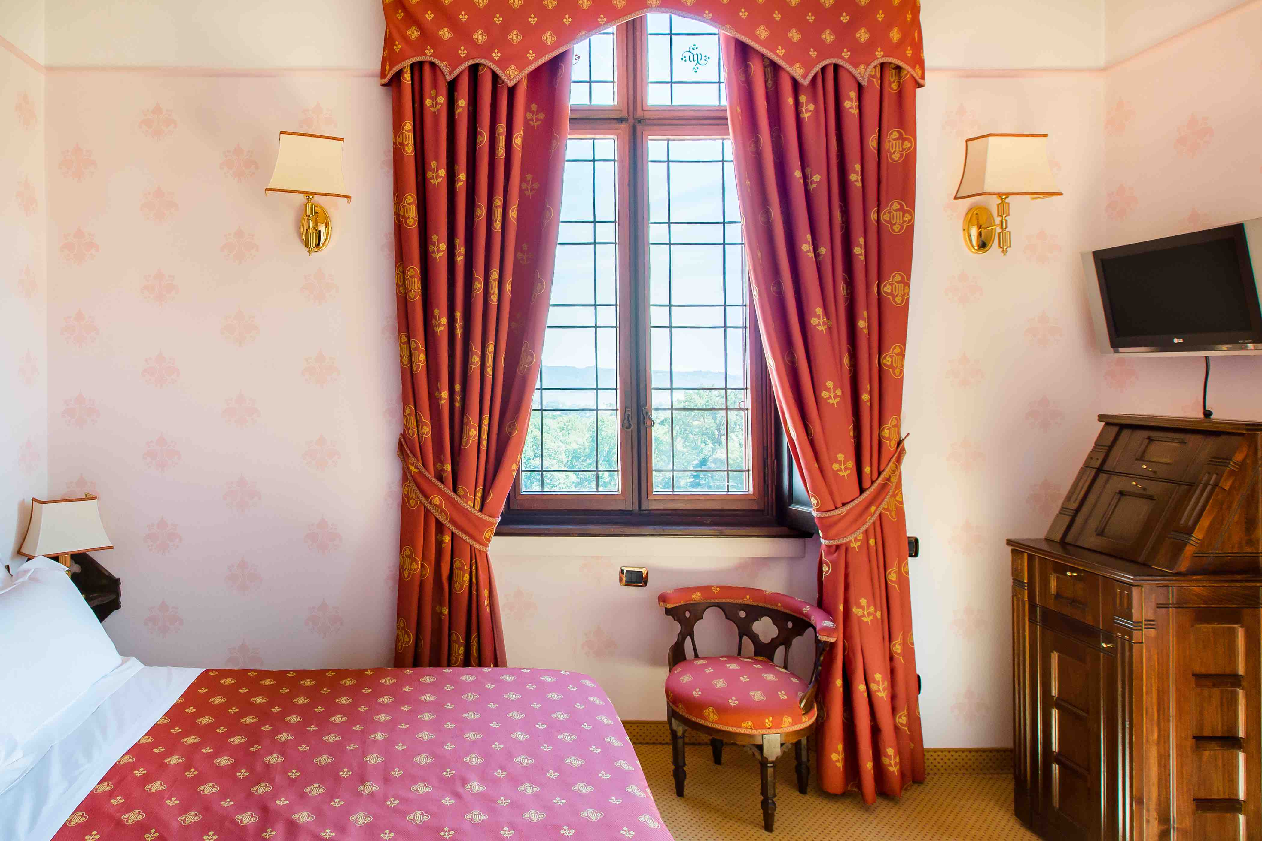 Double Single Superior