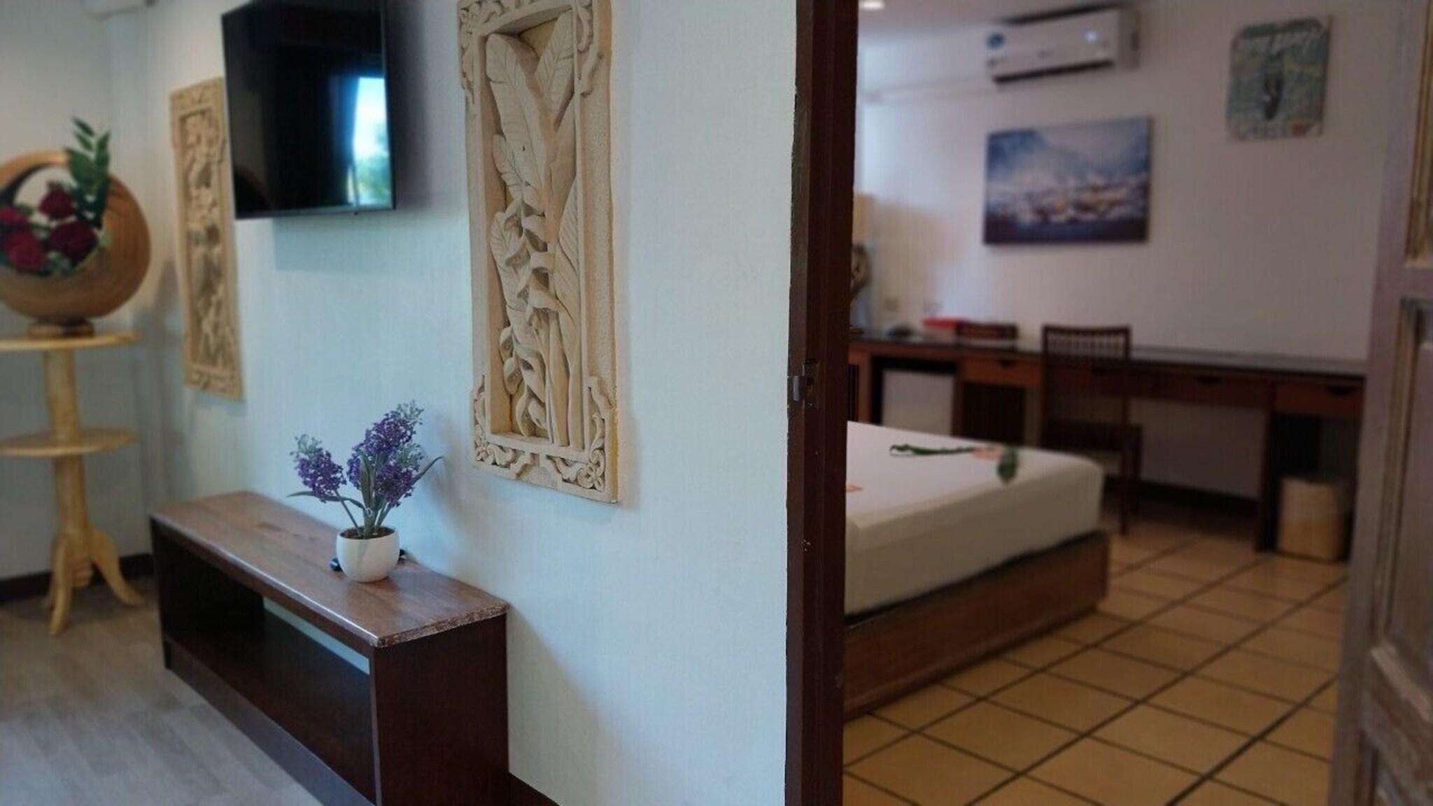 Family Room King Size Bed