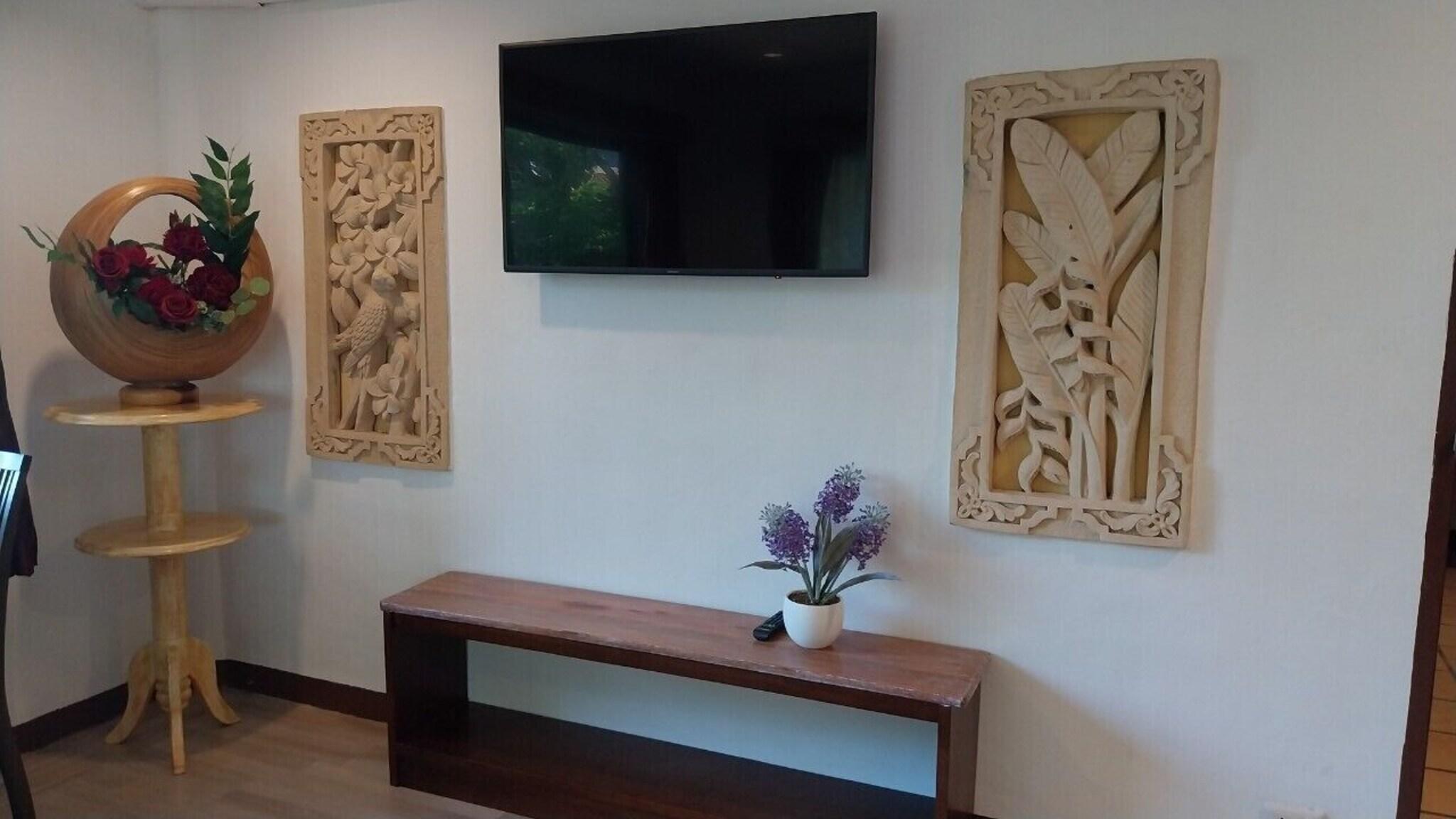 Family Room King Size Bed